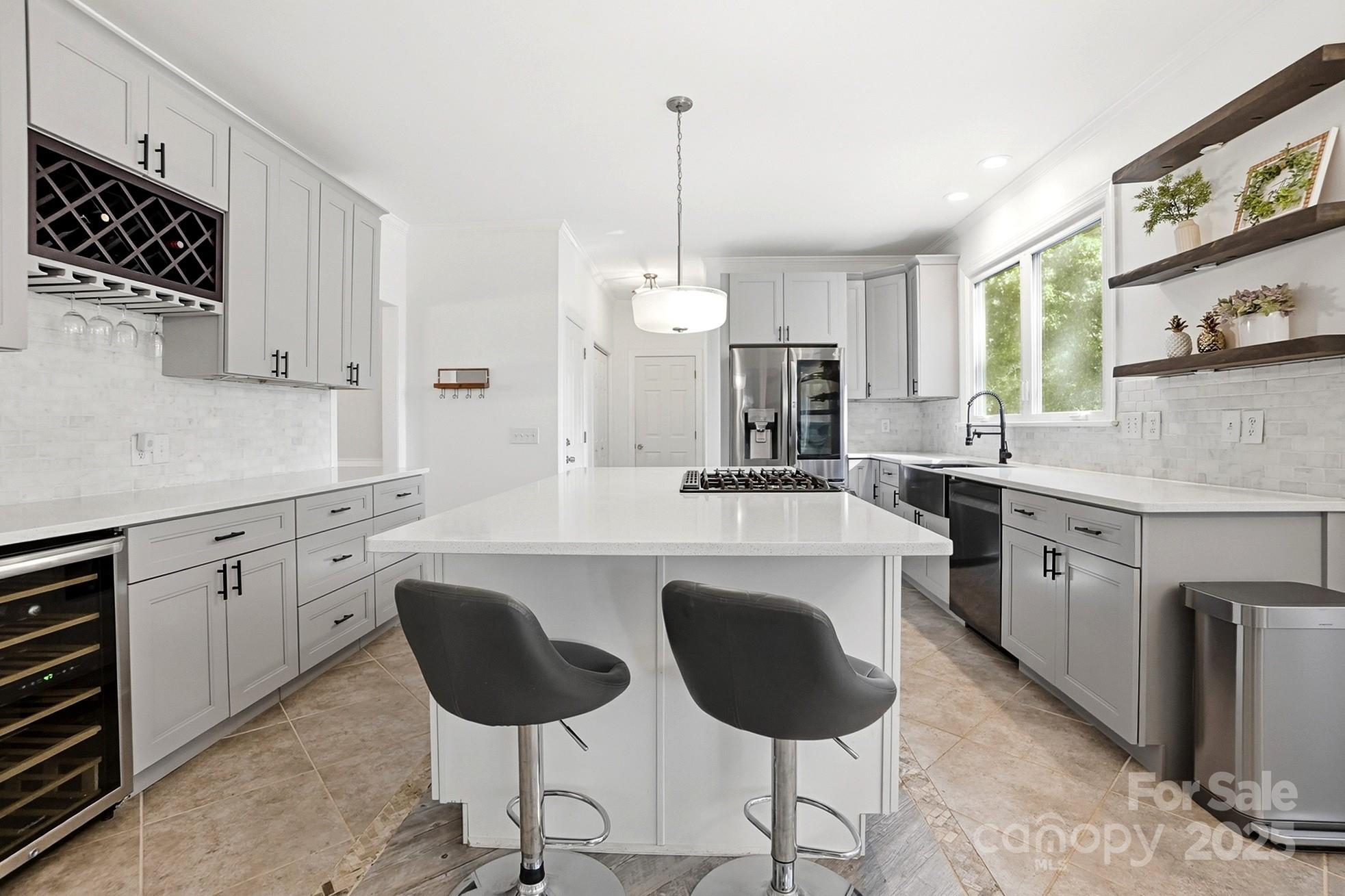 property viewer photo 9
