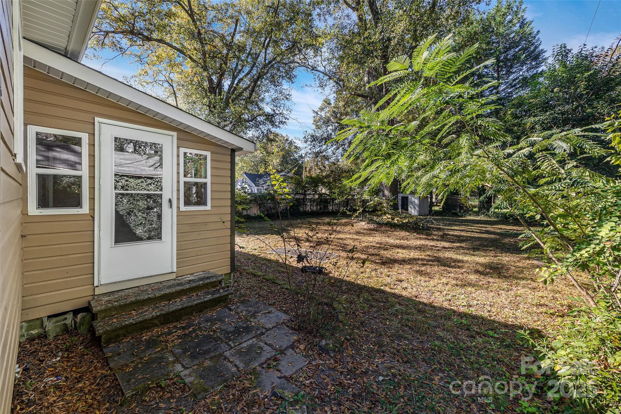 property viewer photo 17