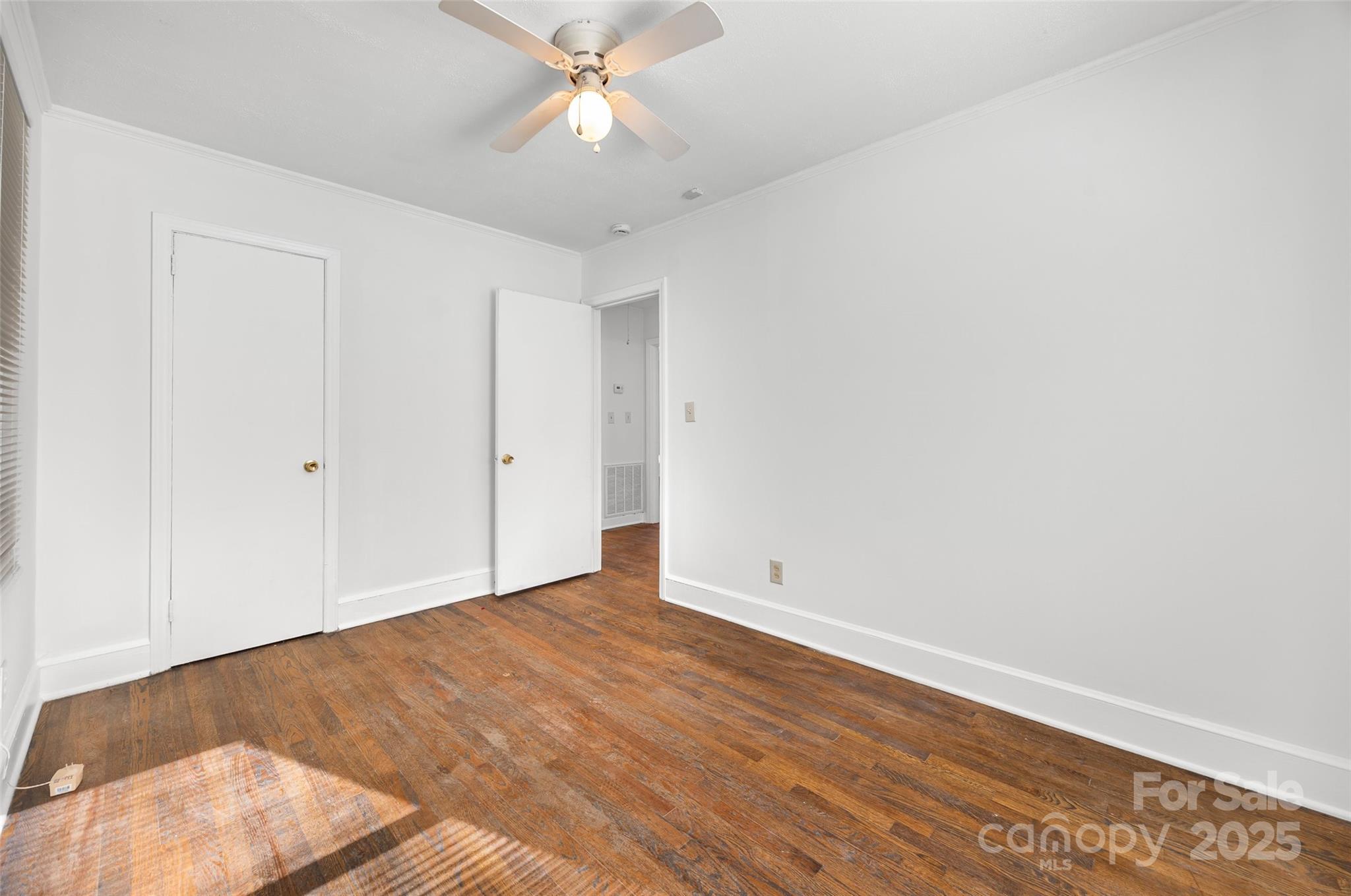 property viewer photo 8