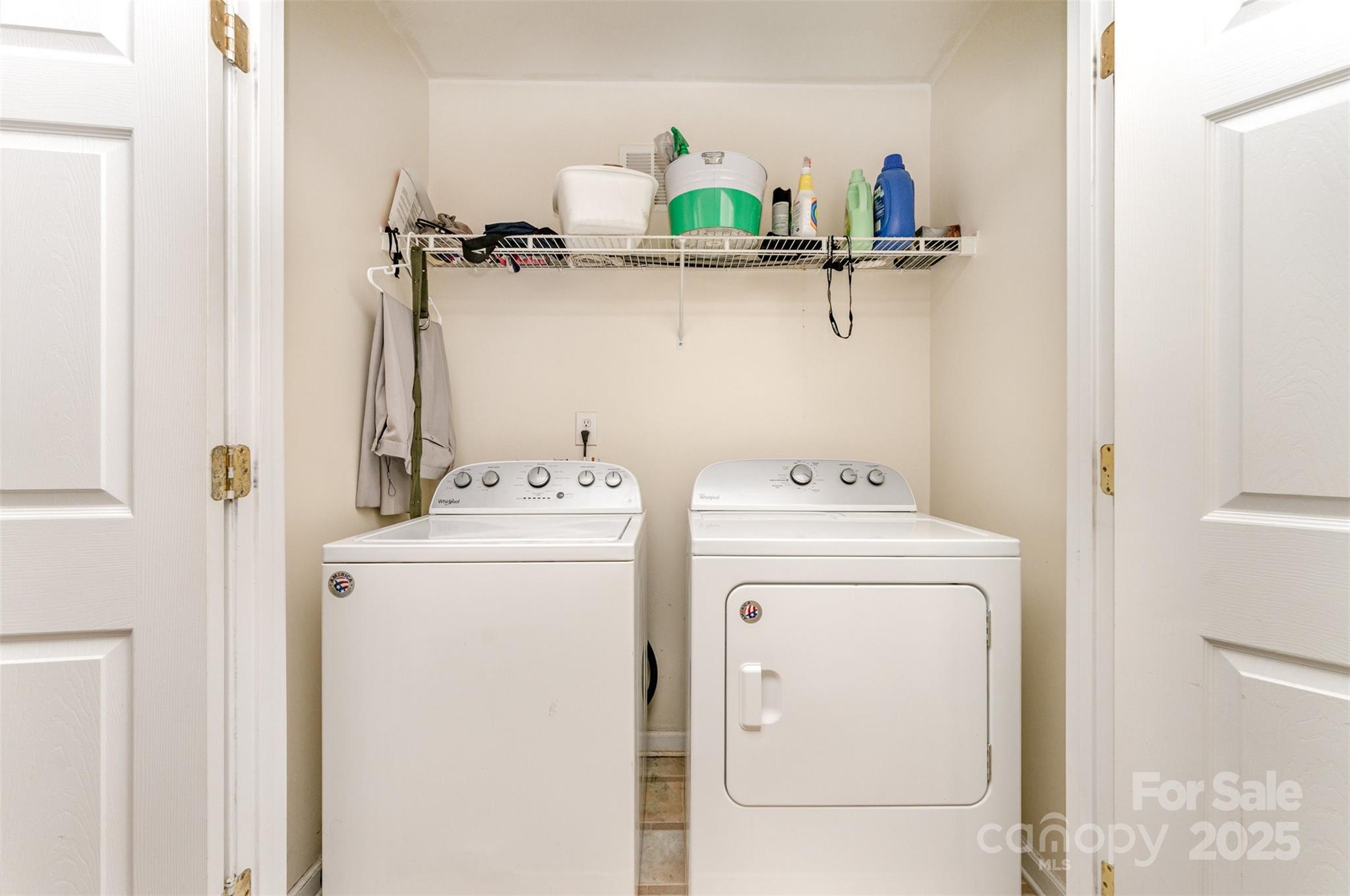 property viewer photo 12