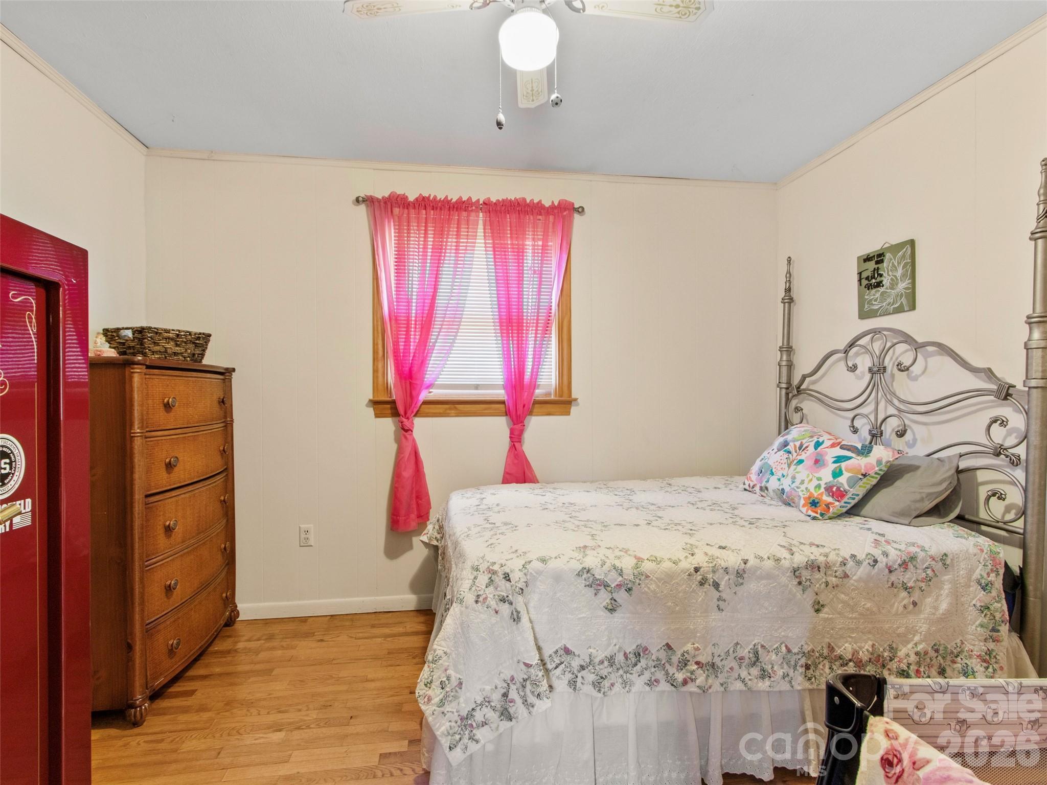 main property photo 16