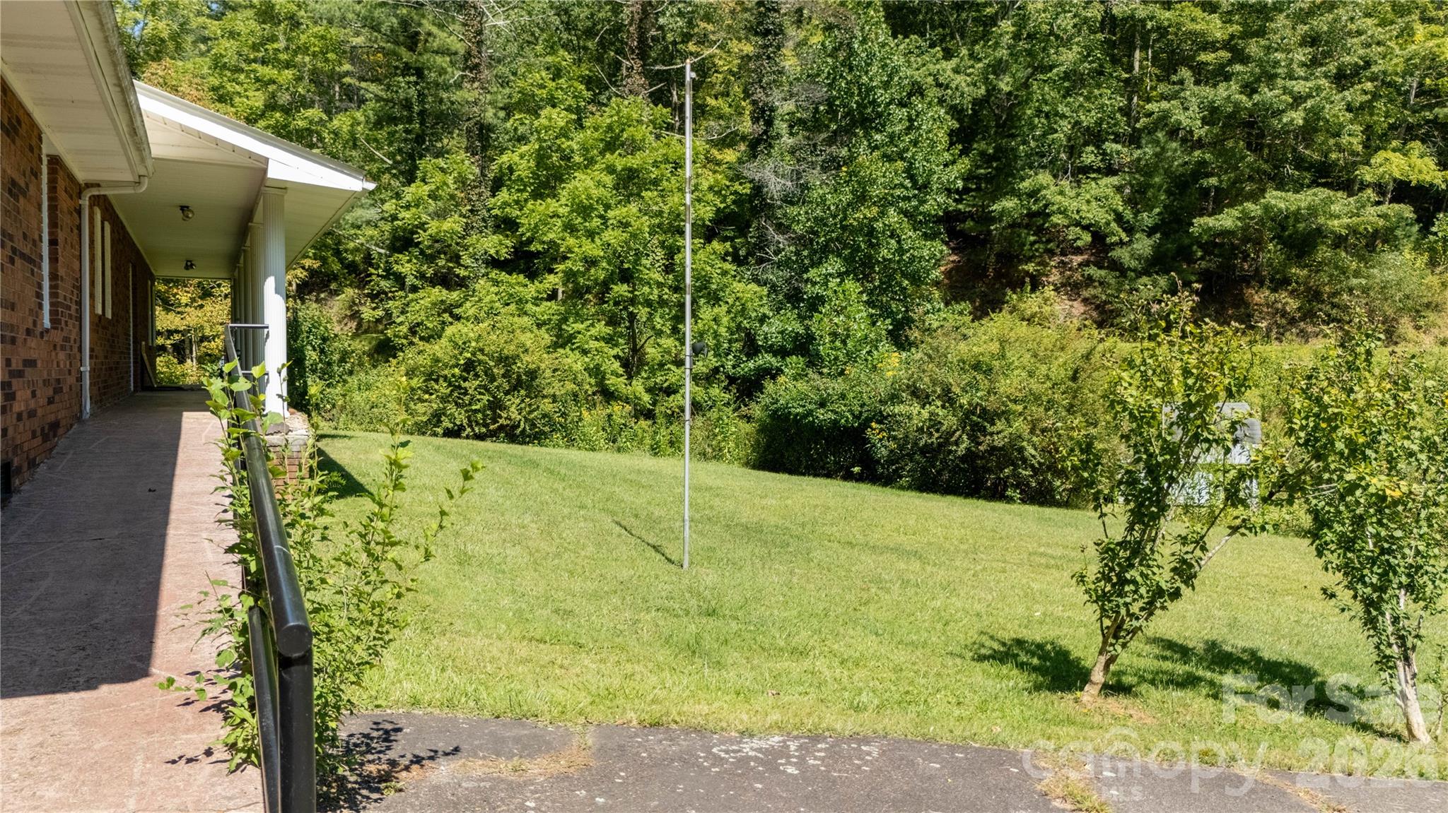 main property photo 29