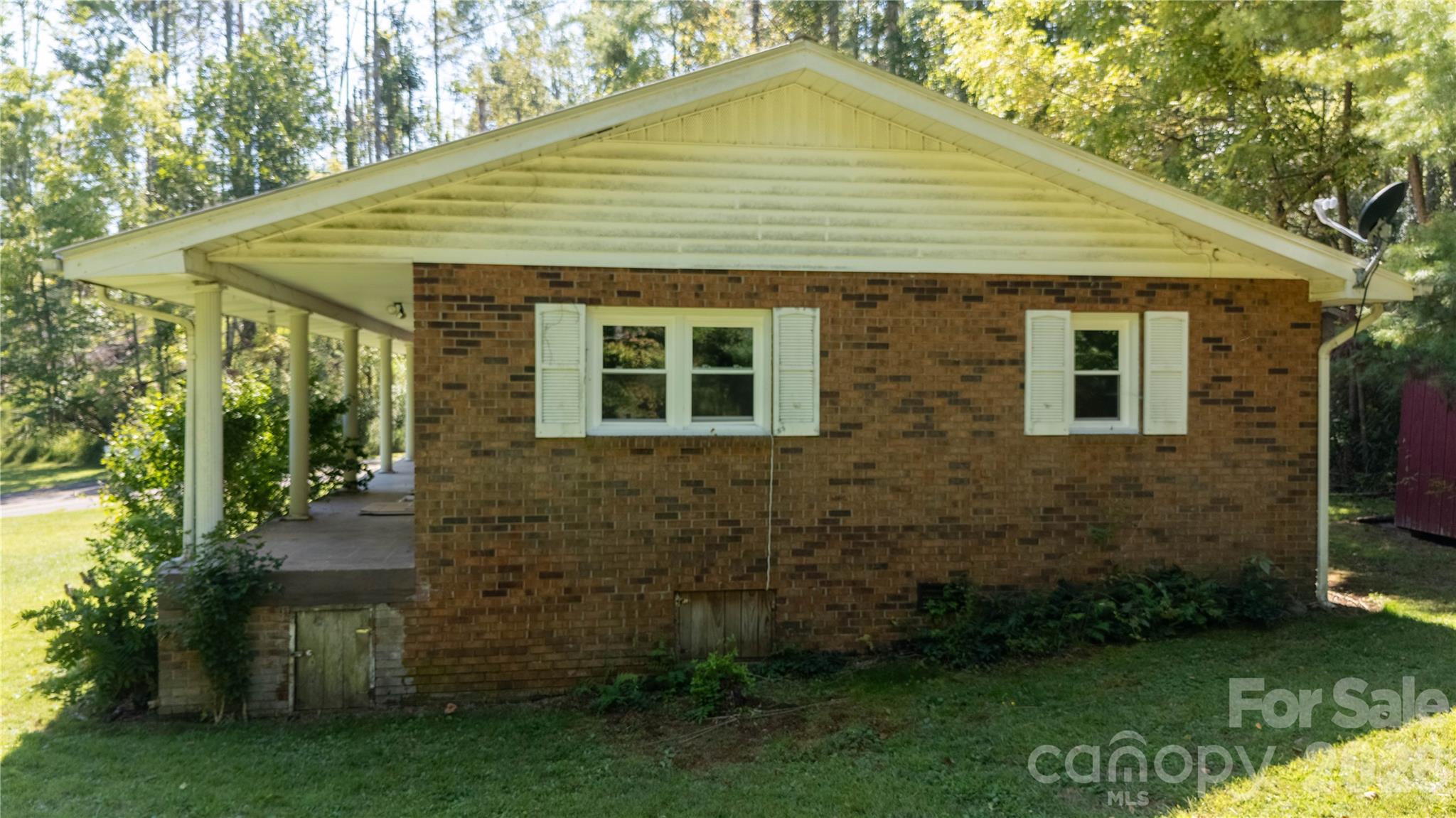 main property photo 36