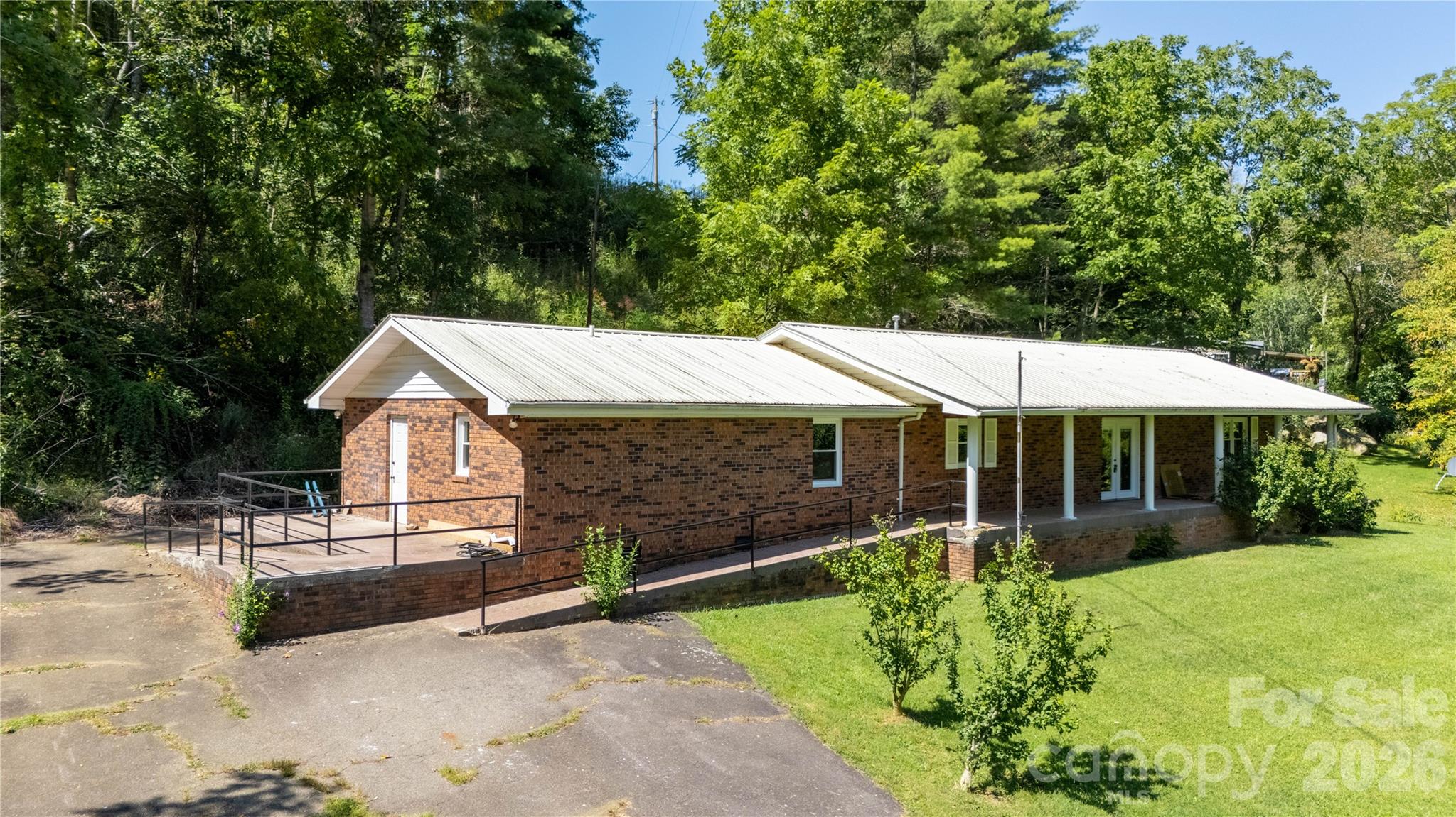 main property photo 38