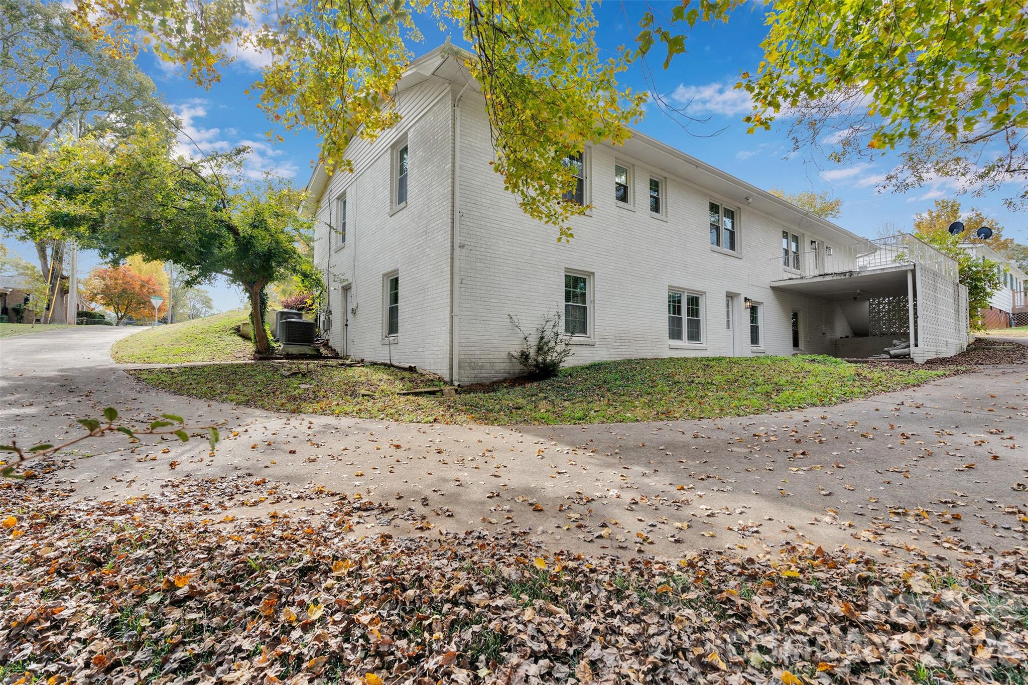 main property photo 20