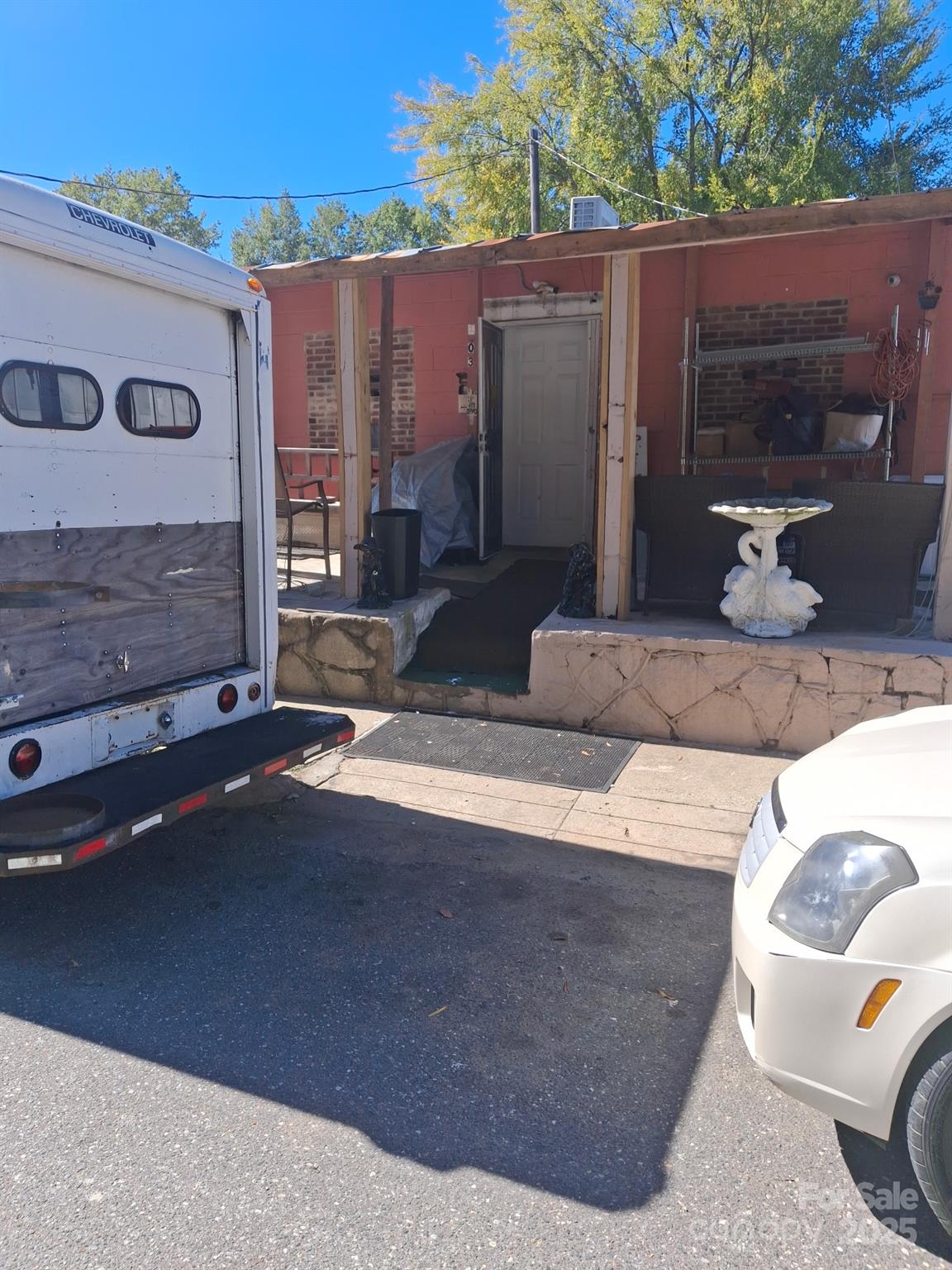 main property photo 5