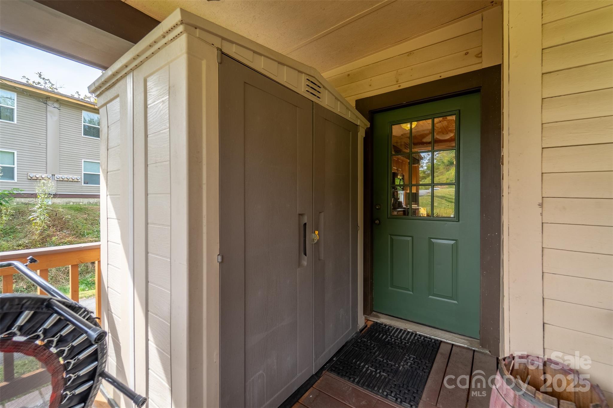 main property photo 20