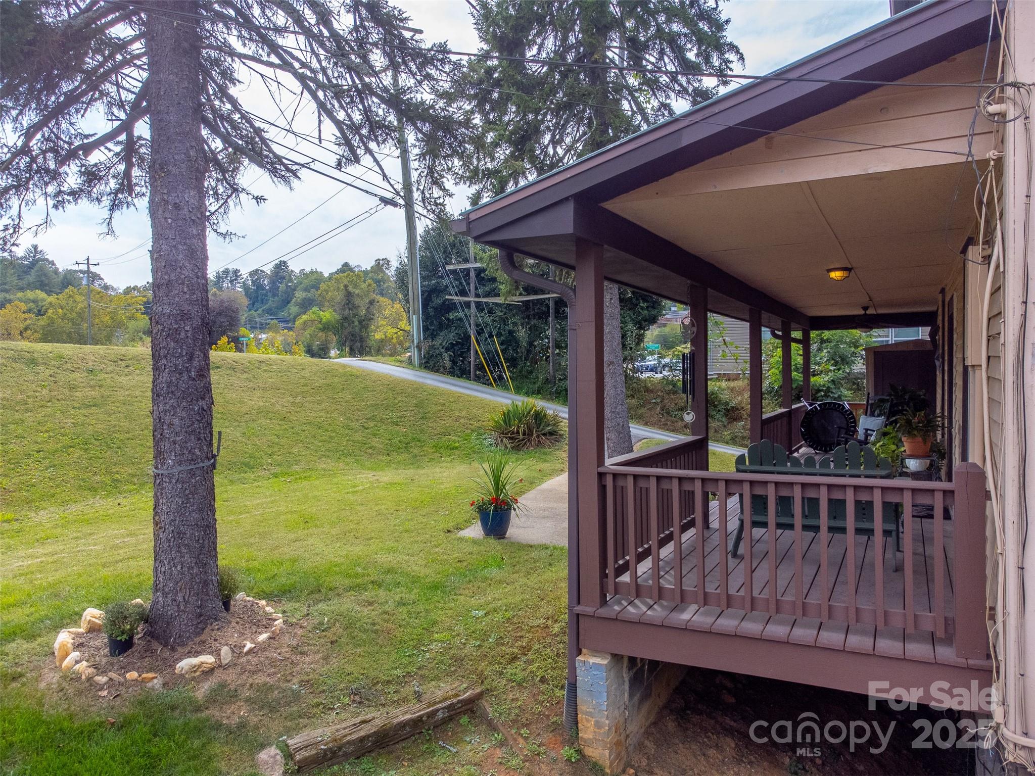 main property photo 22