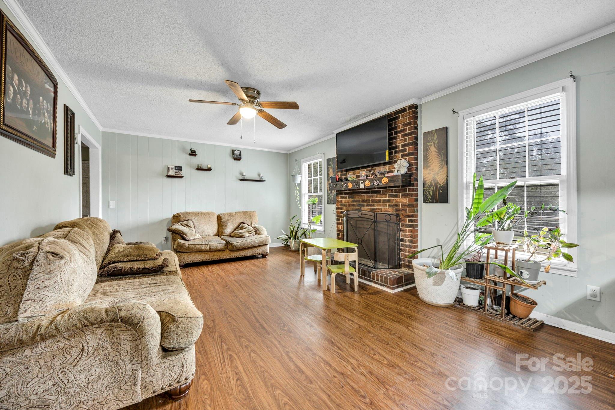 property viewer photo 10