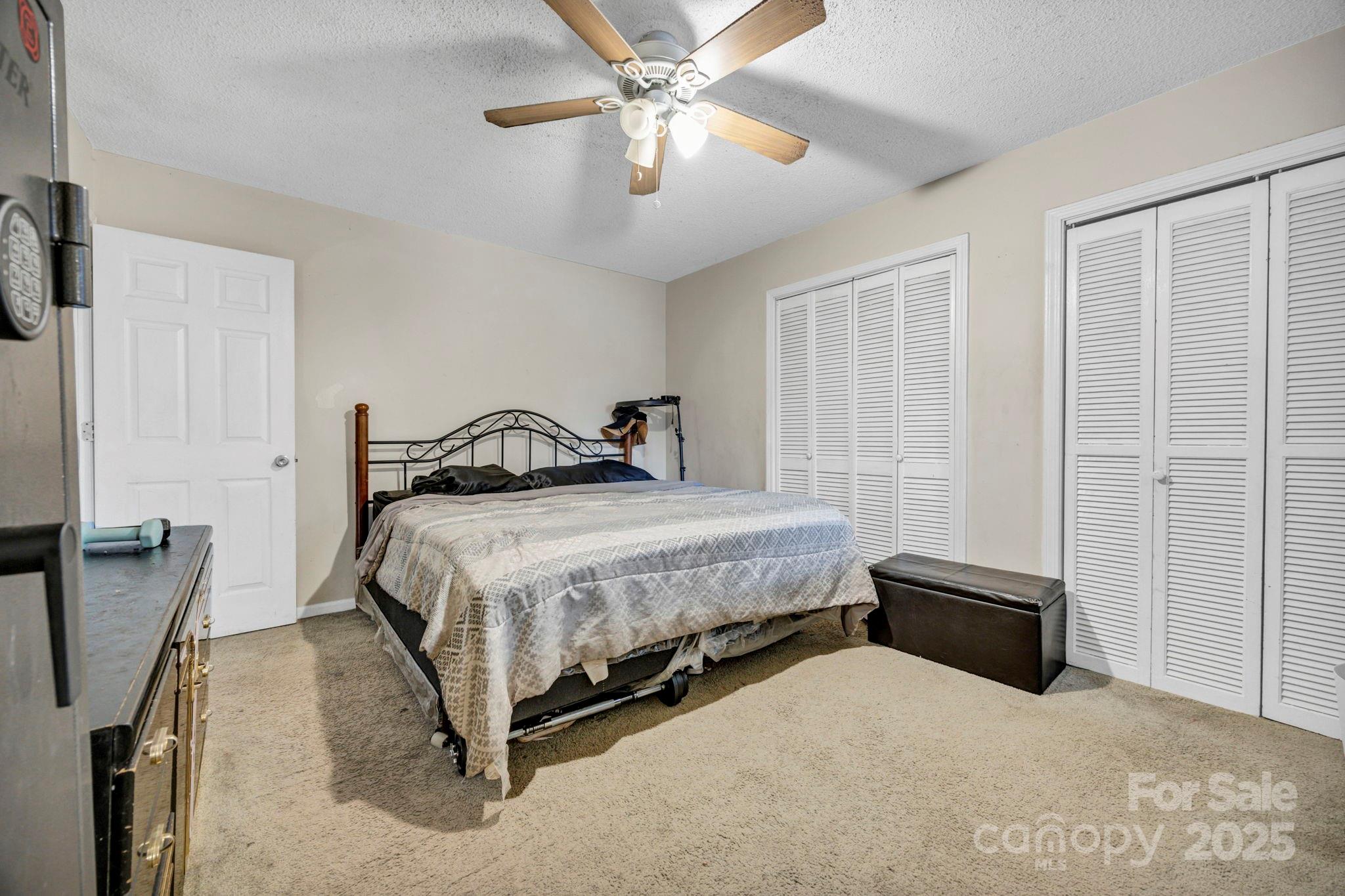 property viewer photo 17