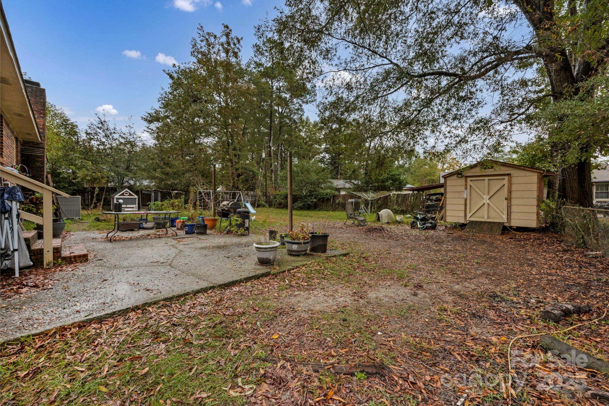 property viewer photo 25