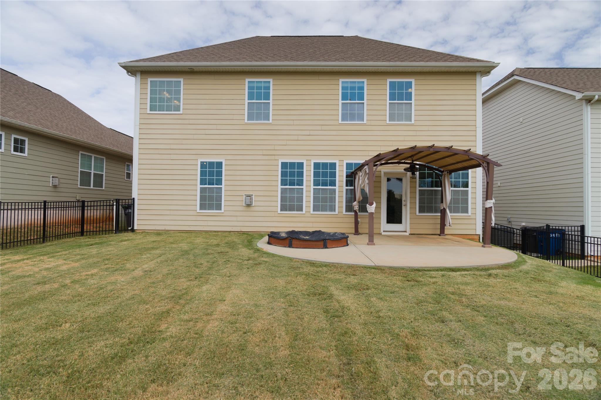 main property photo 19