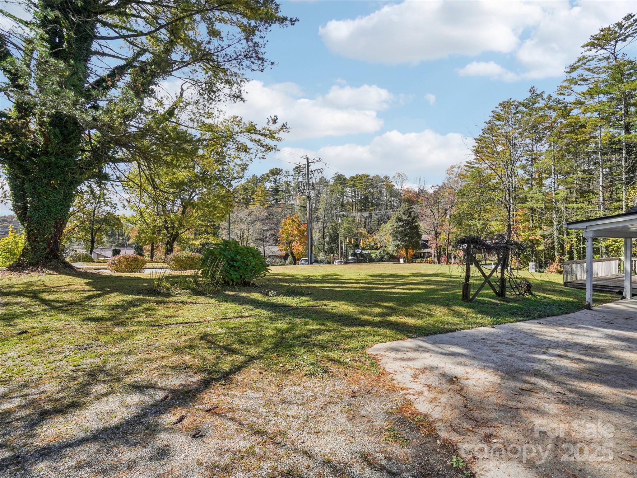main property photo 34
