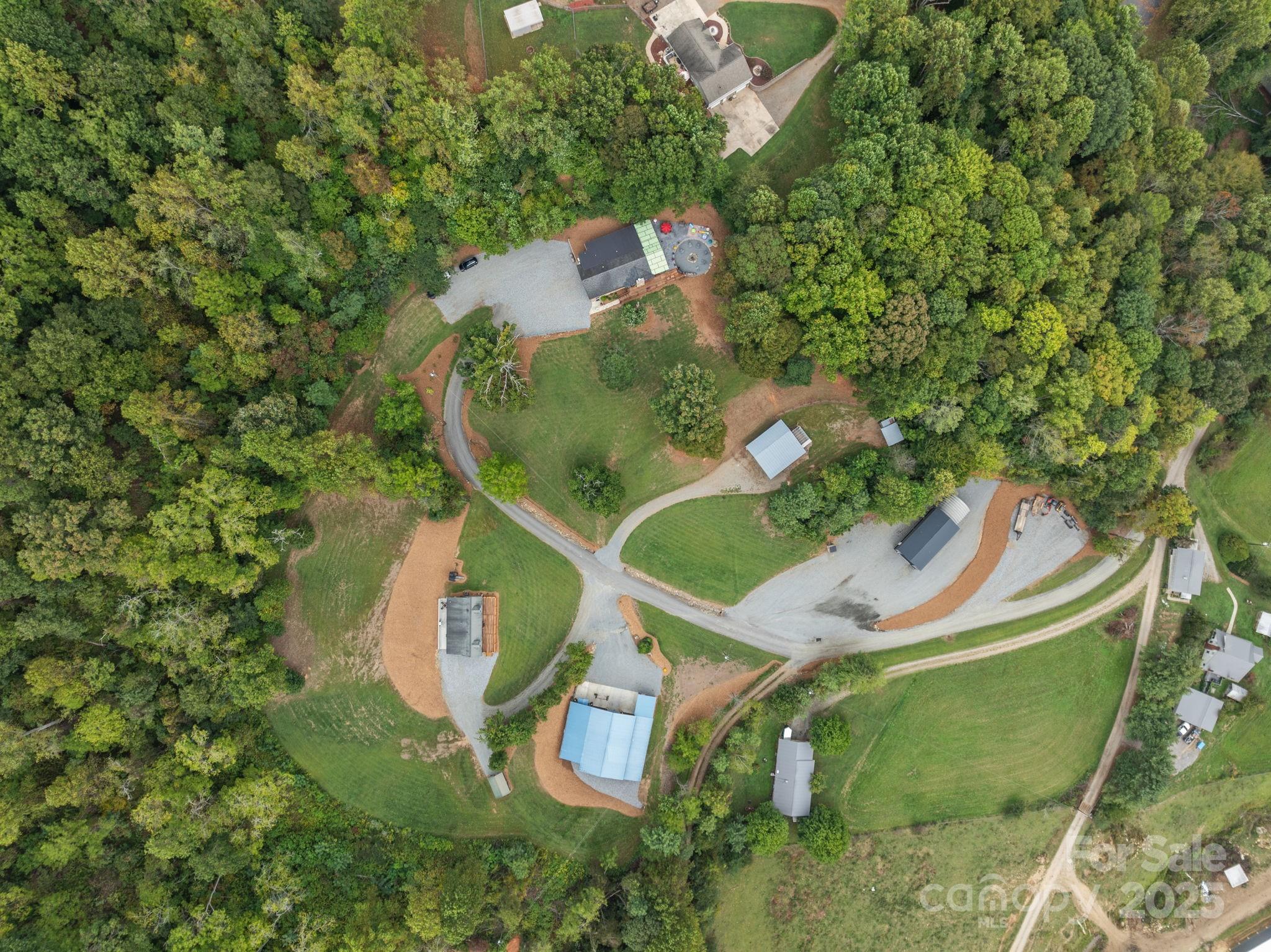 main property photo 11