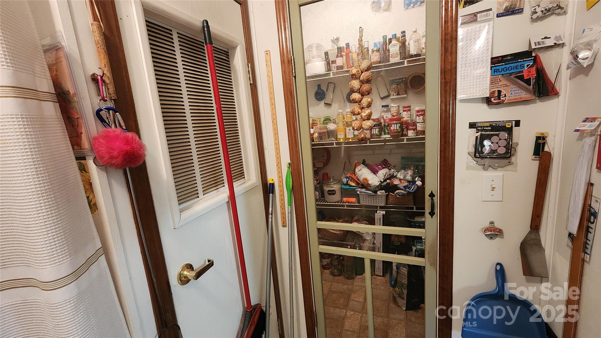 property viewer photo 27