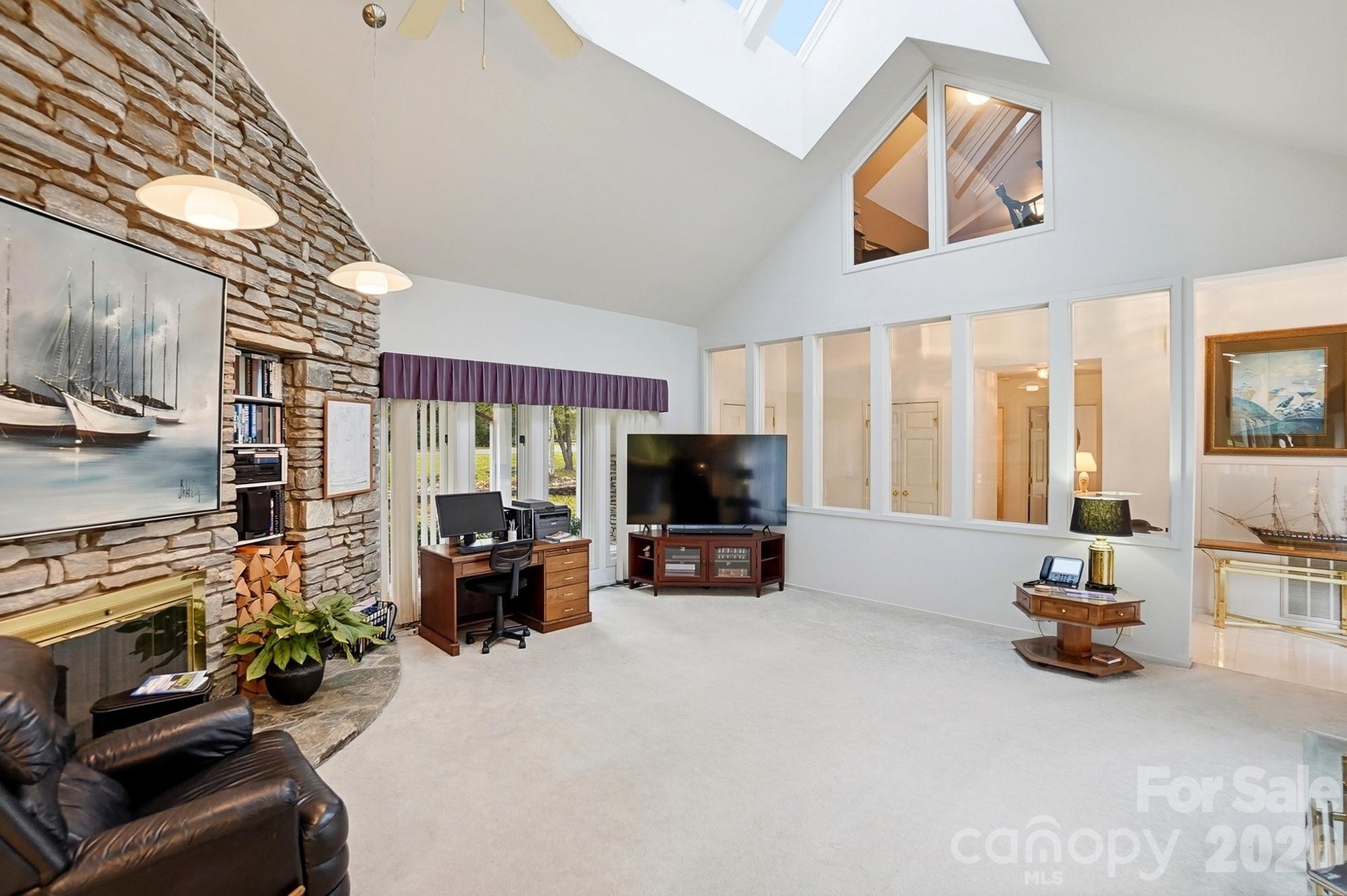property viewer photo 12