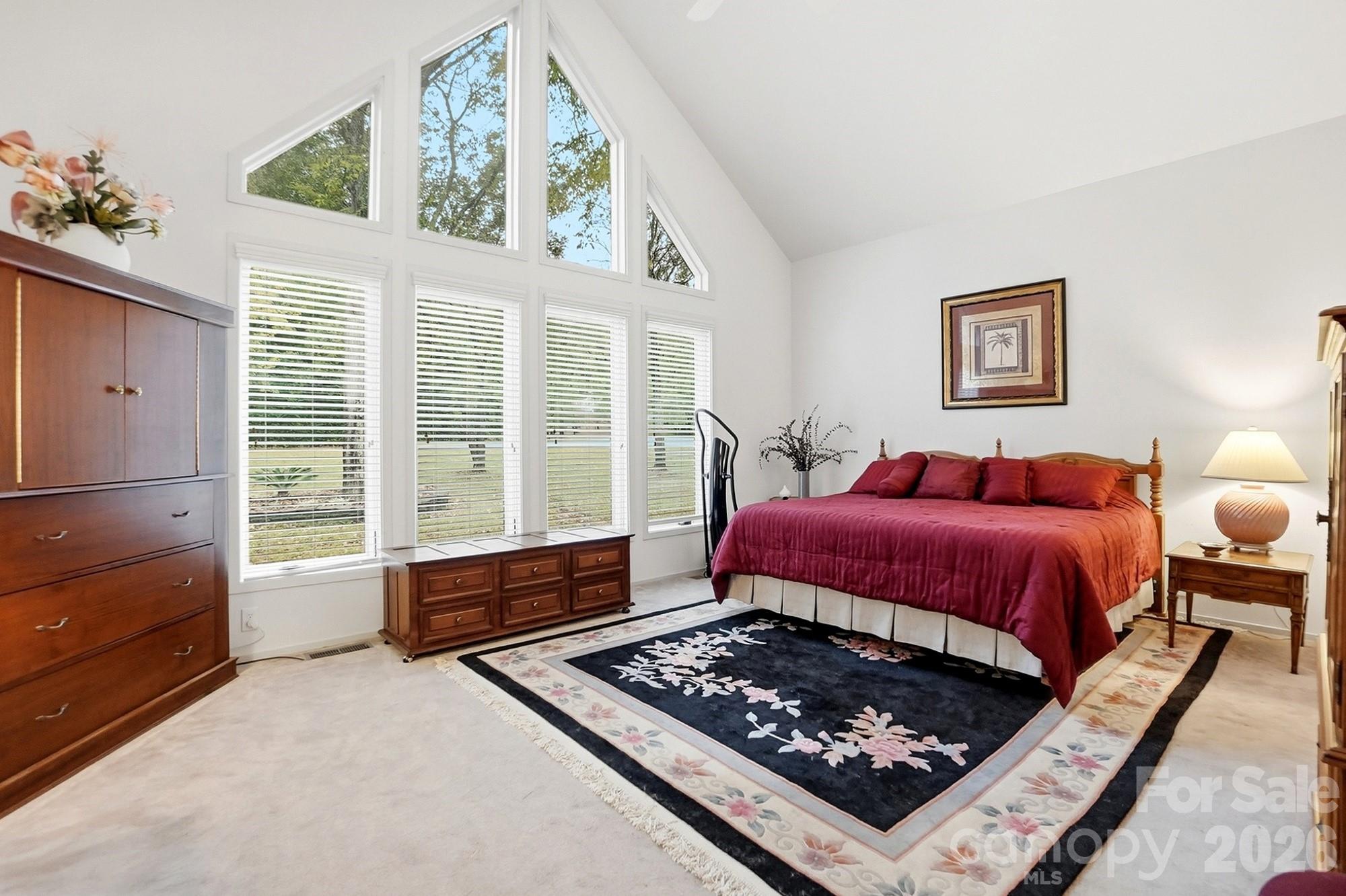 property viewer photo 18