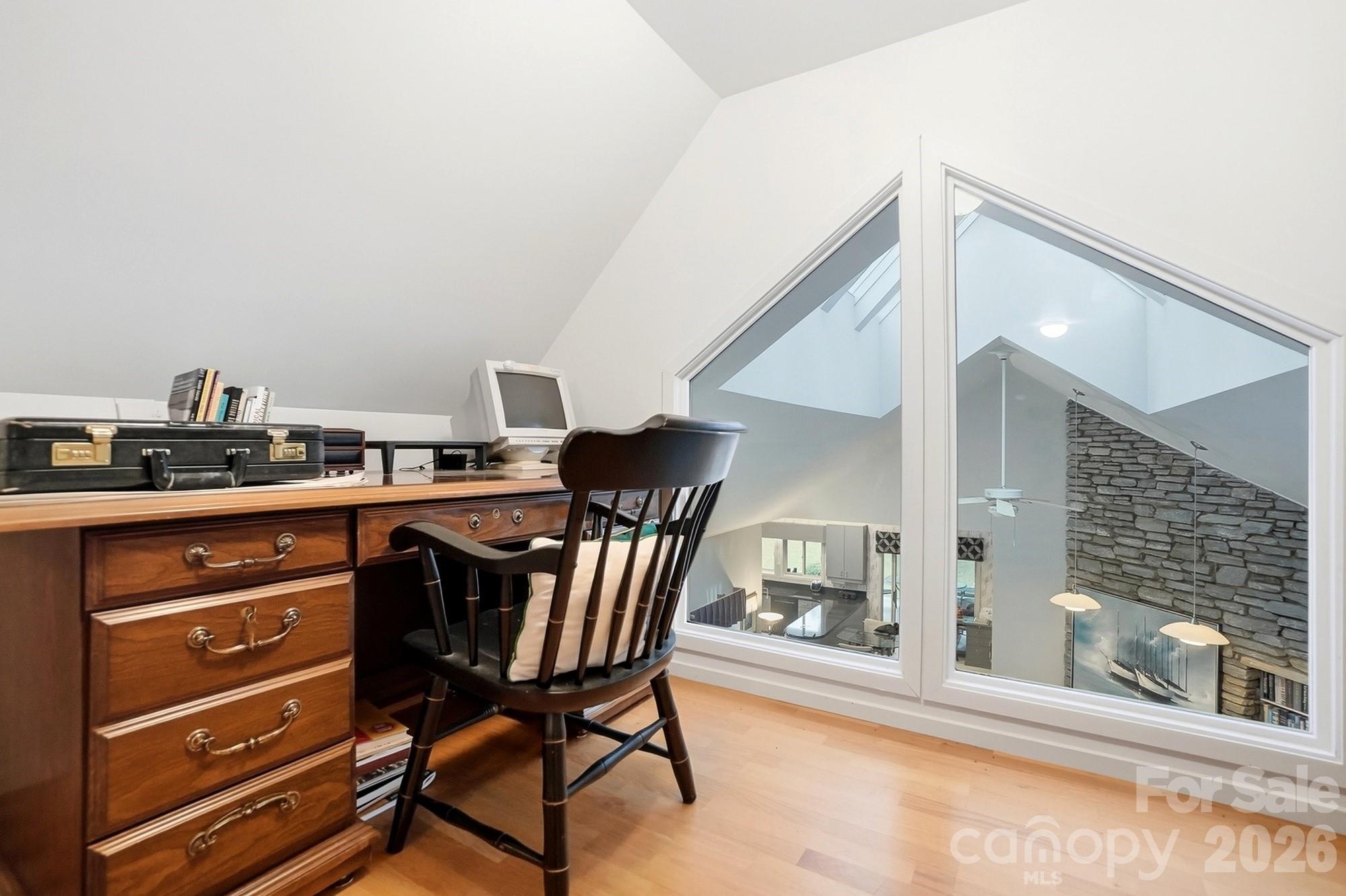 property viewer photo 25