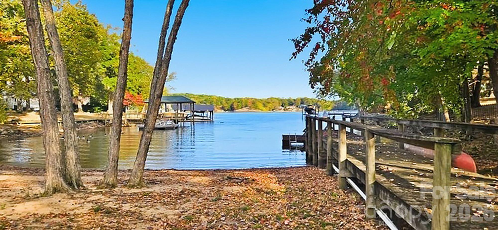 property viewer photo 36