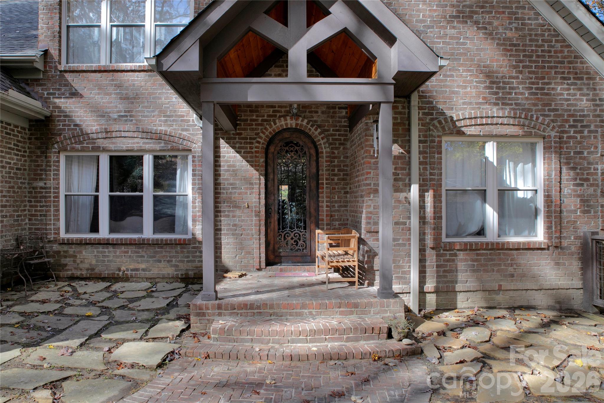 main property photo 6