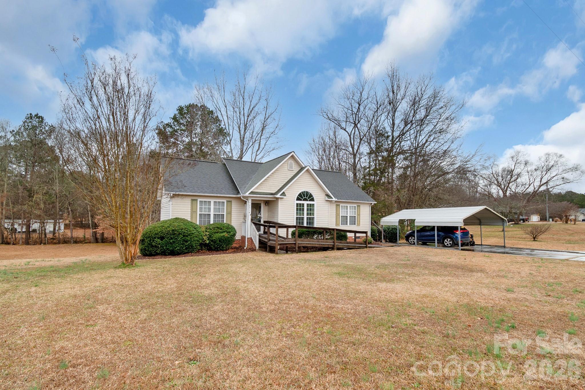 main property photo 4