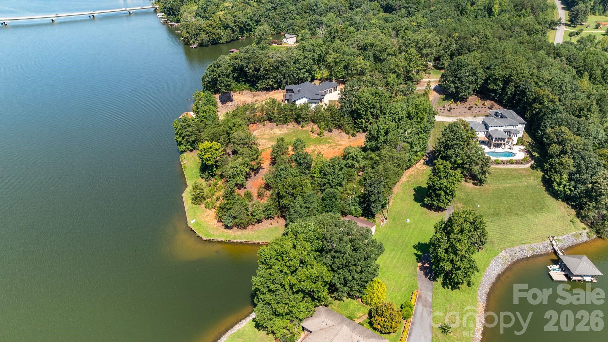 main property photo 17