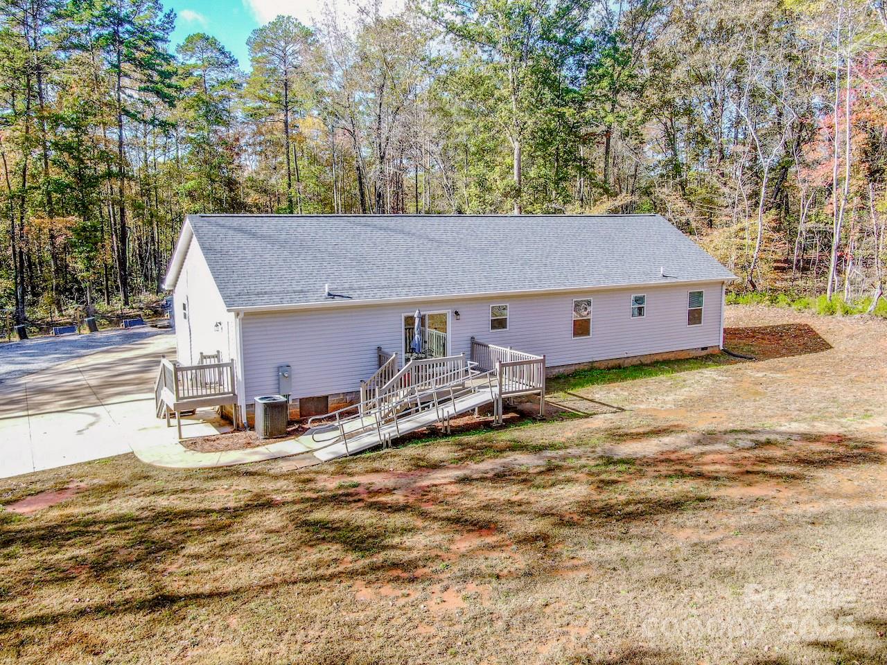 main property photo 44