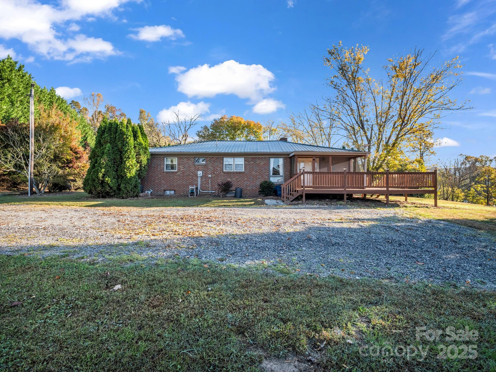 main property photo 25