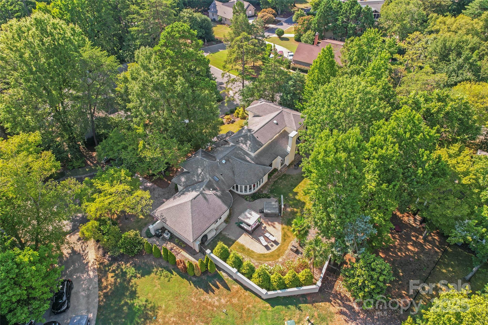 main property photo 40