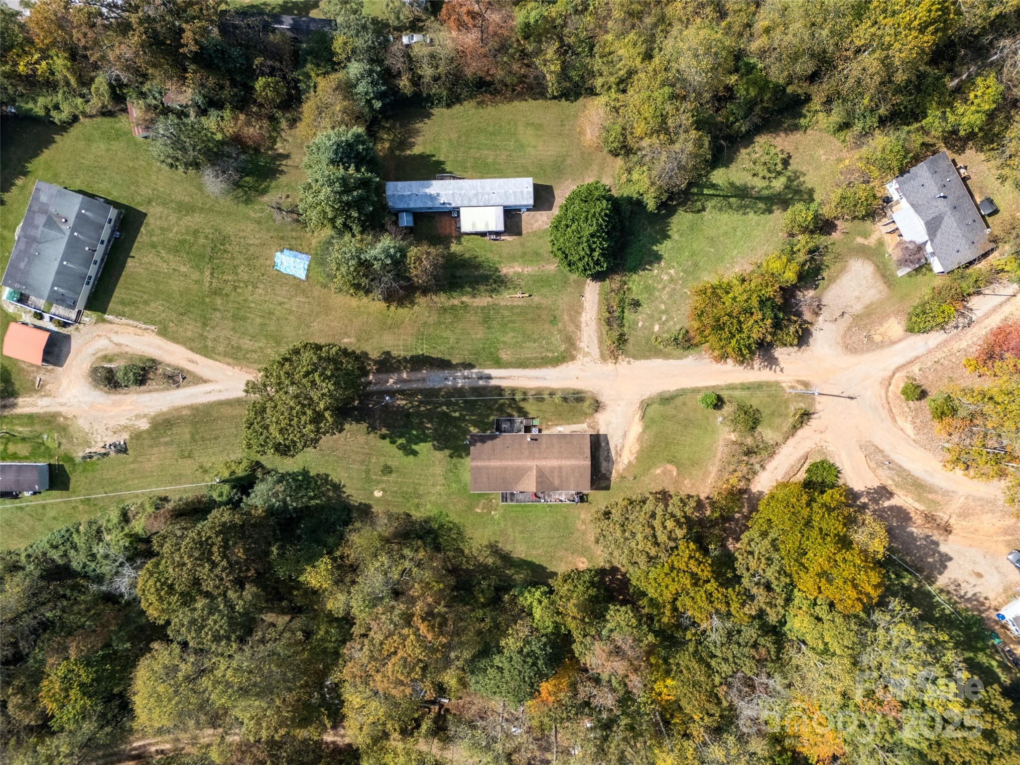 main property photo 13