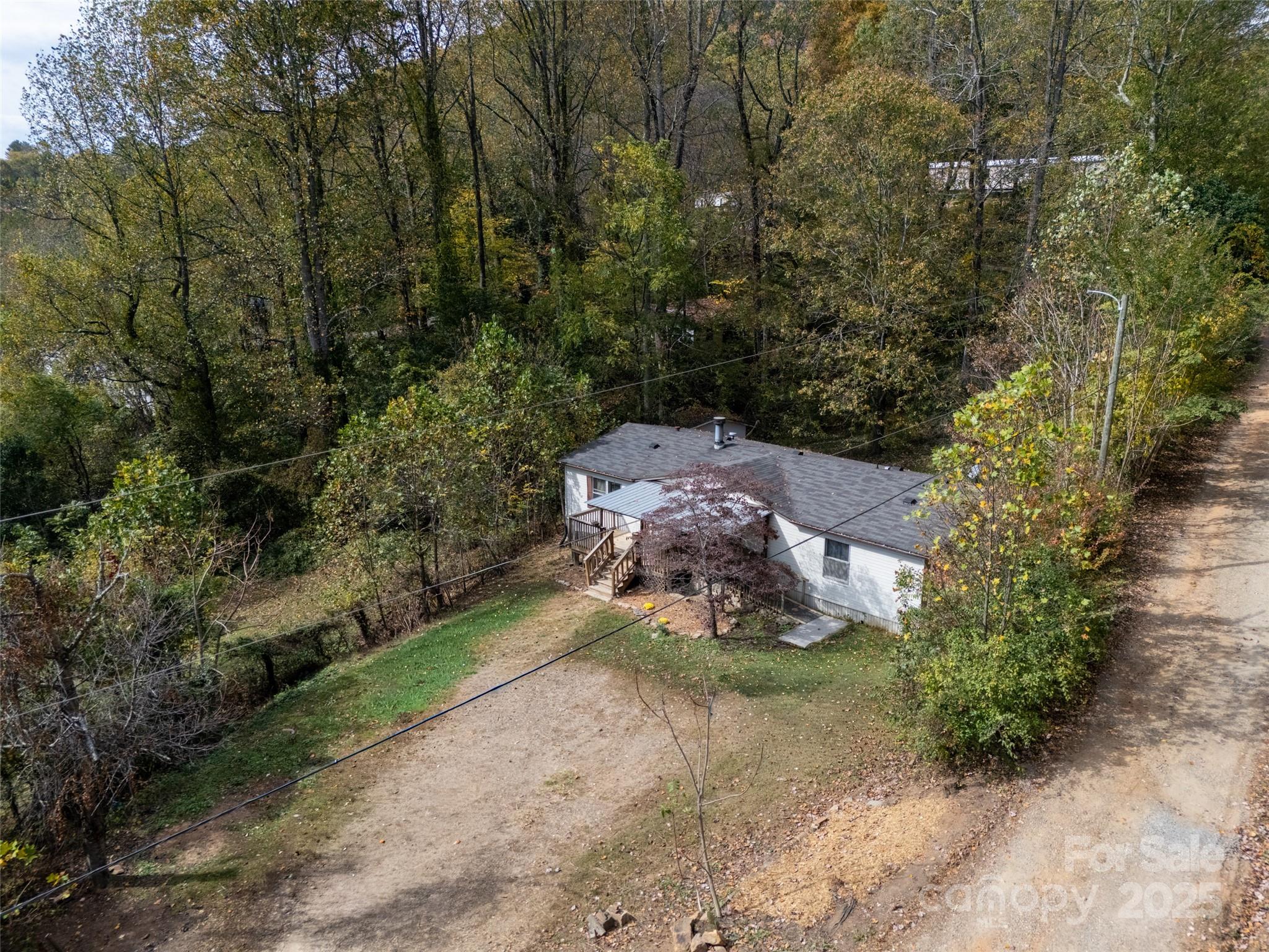 main property photo 28