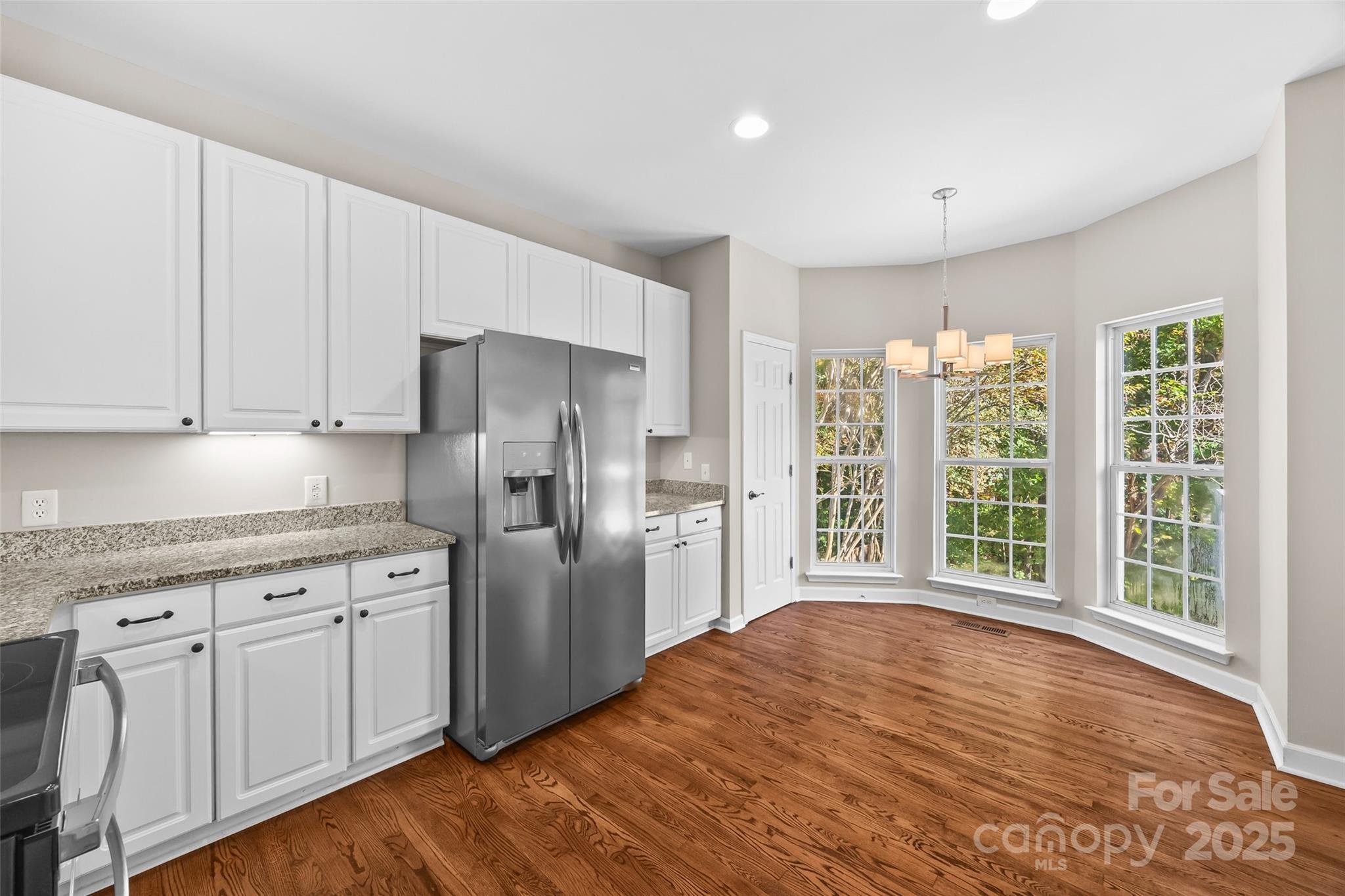property viewer photo 10