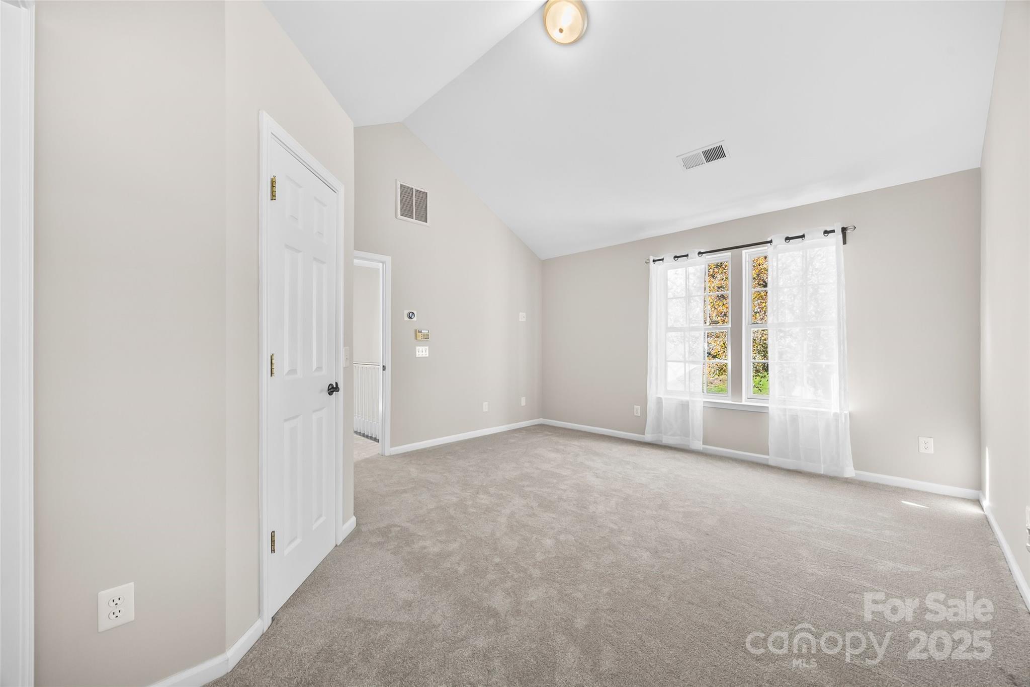 property viewer photo 21
