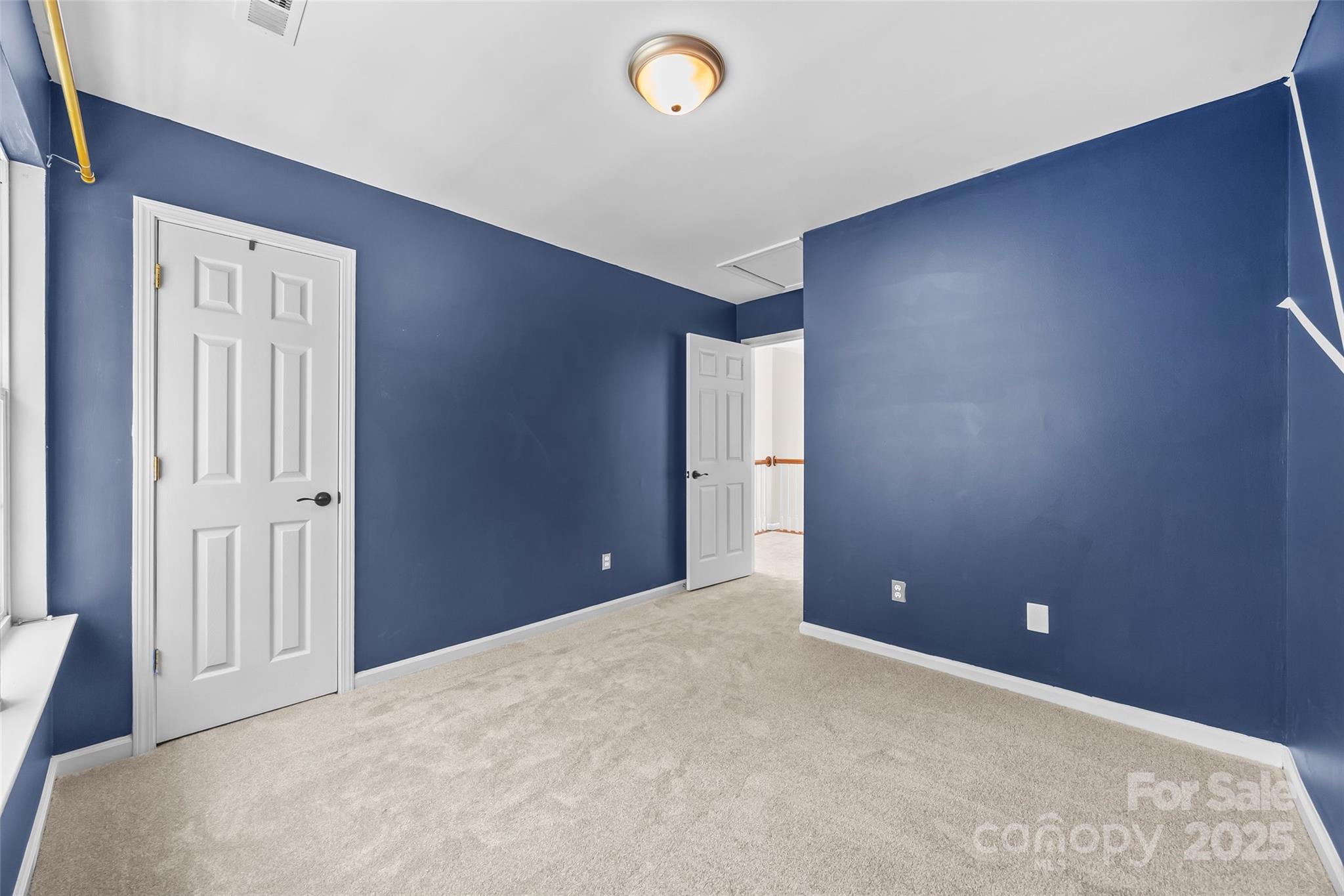 property viewer photo 30