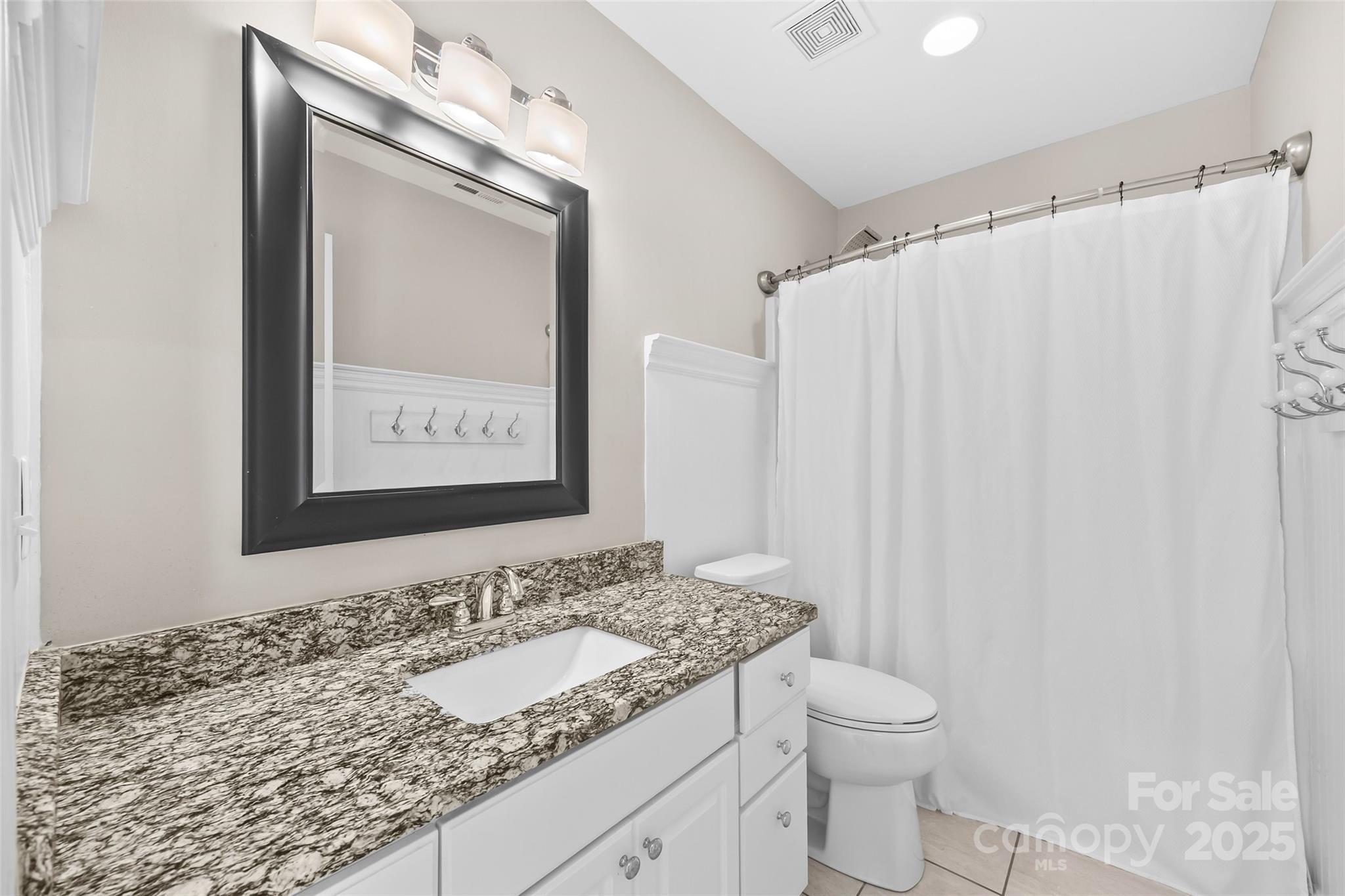 property viewer photo 32