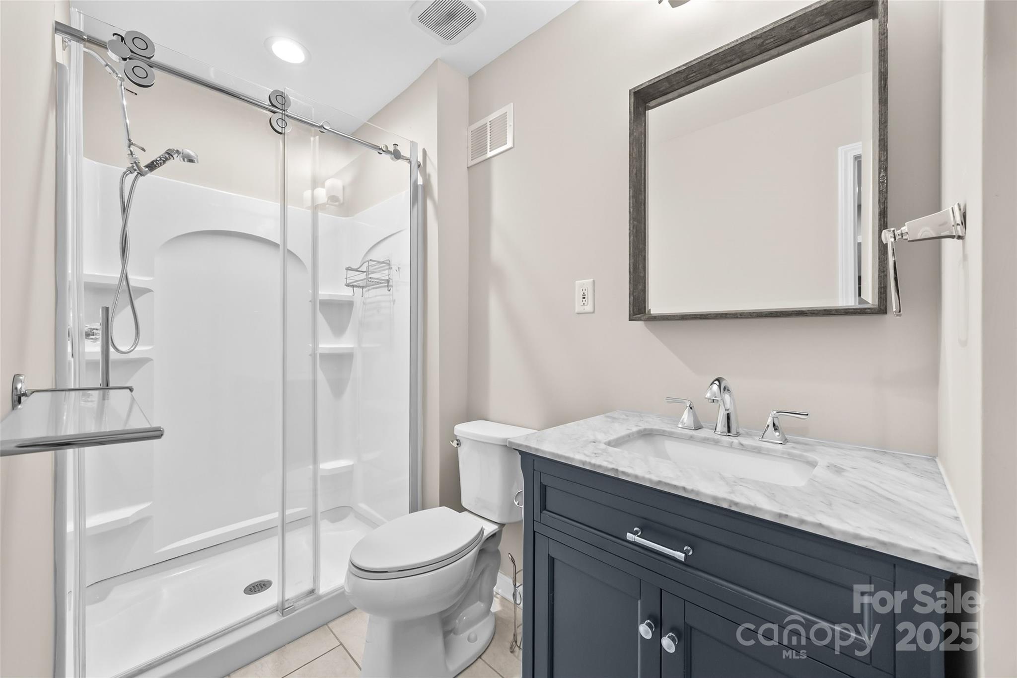 property viewer photo 42