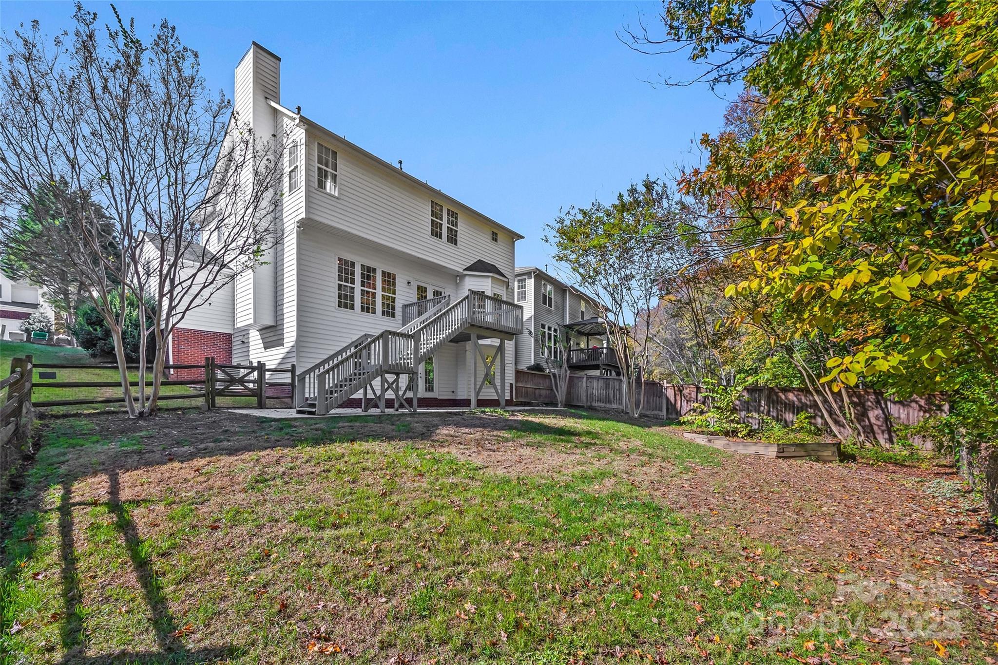 property viewer photo 47