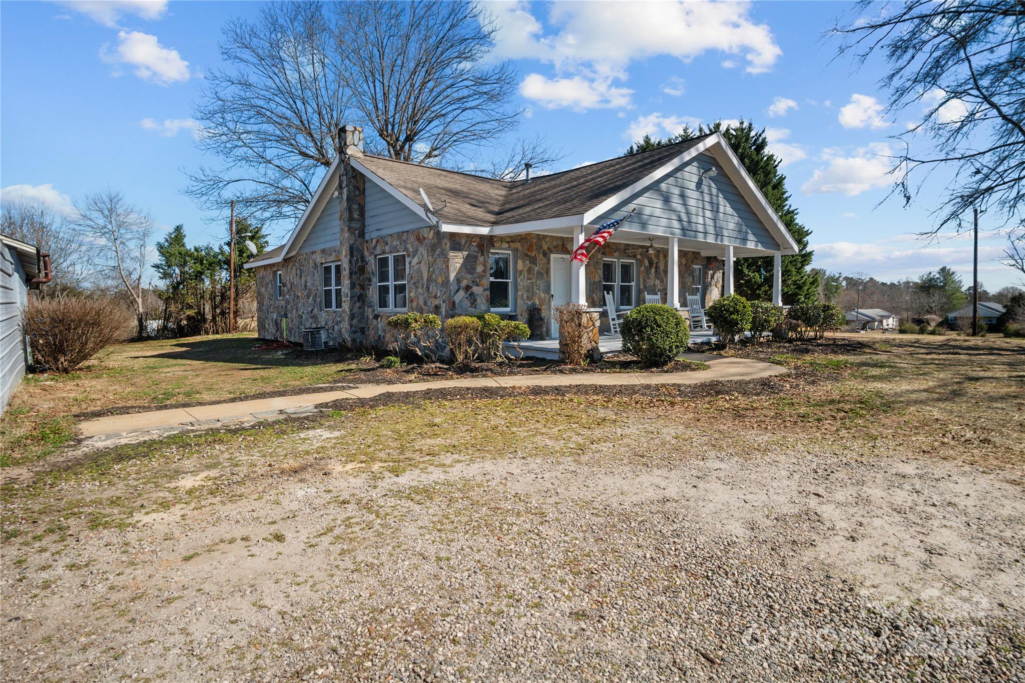main property photo 36