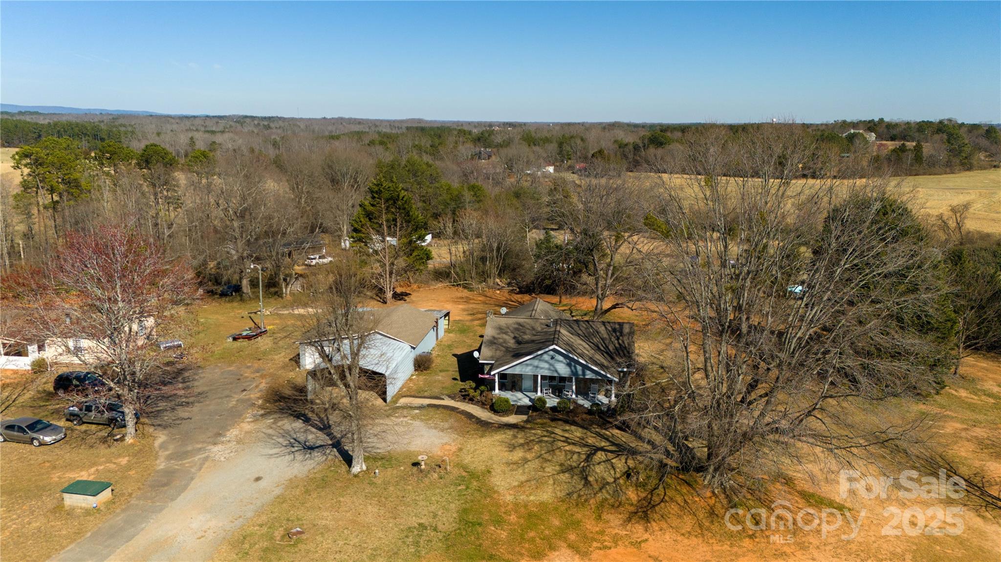 main property photo 4