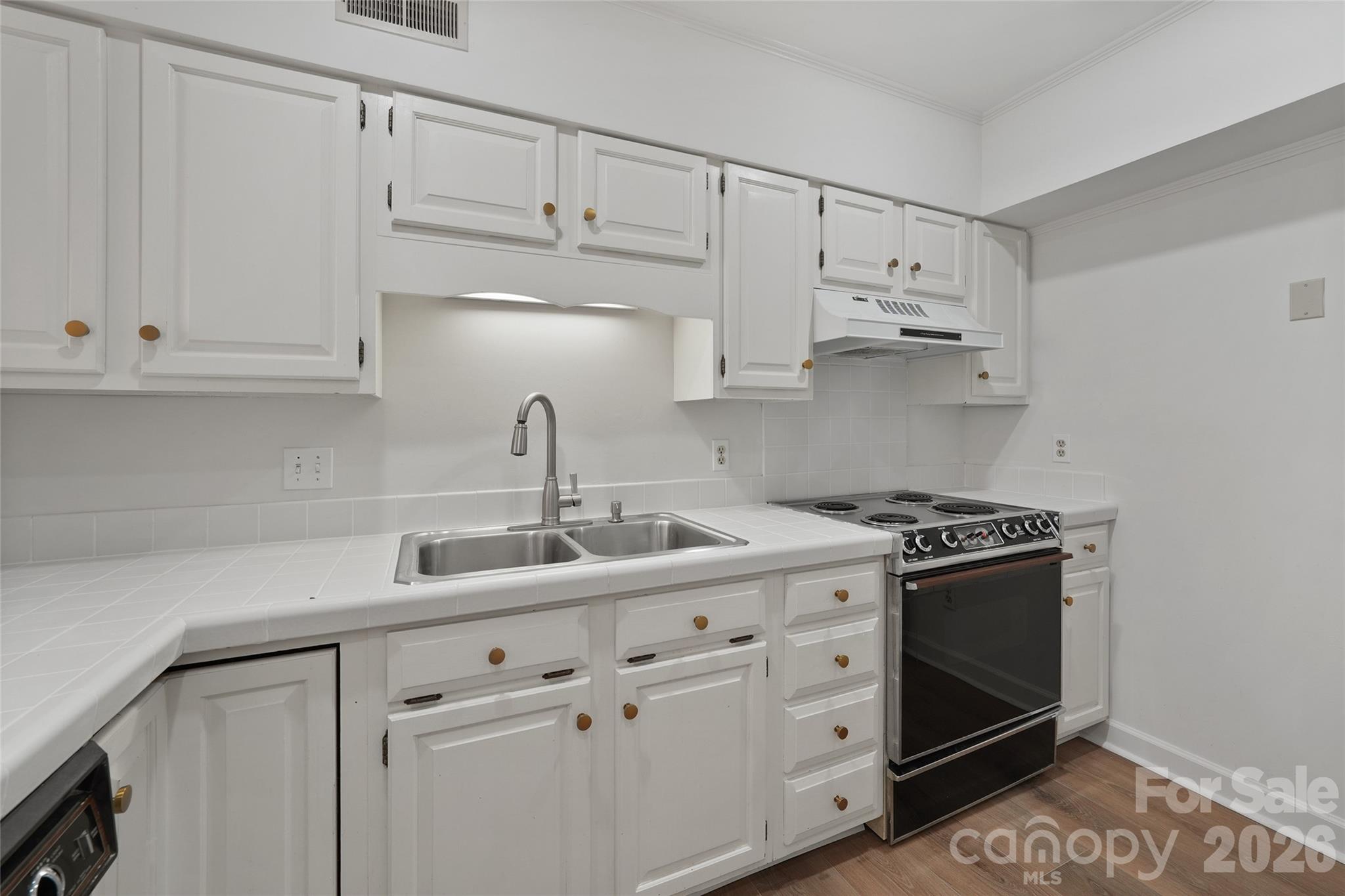 property viewer photo 14