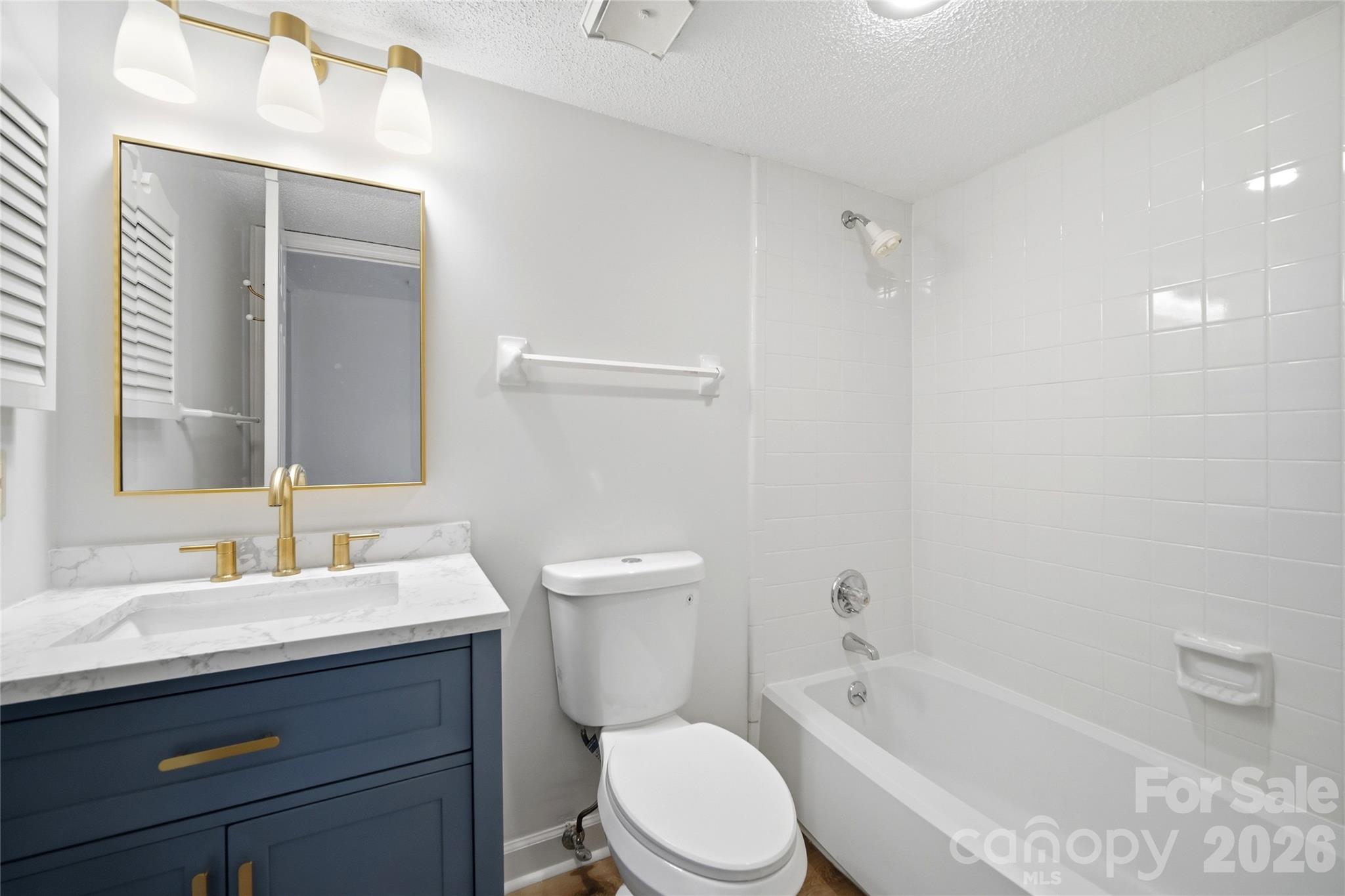 property viewer photo 24