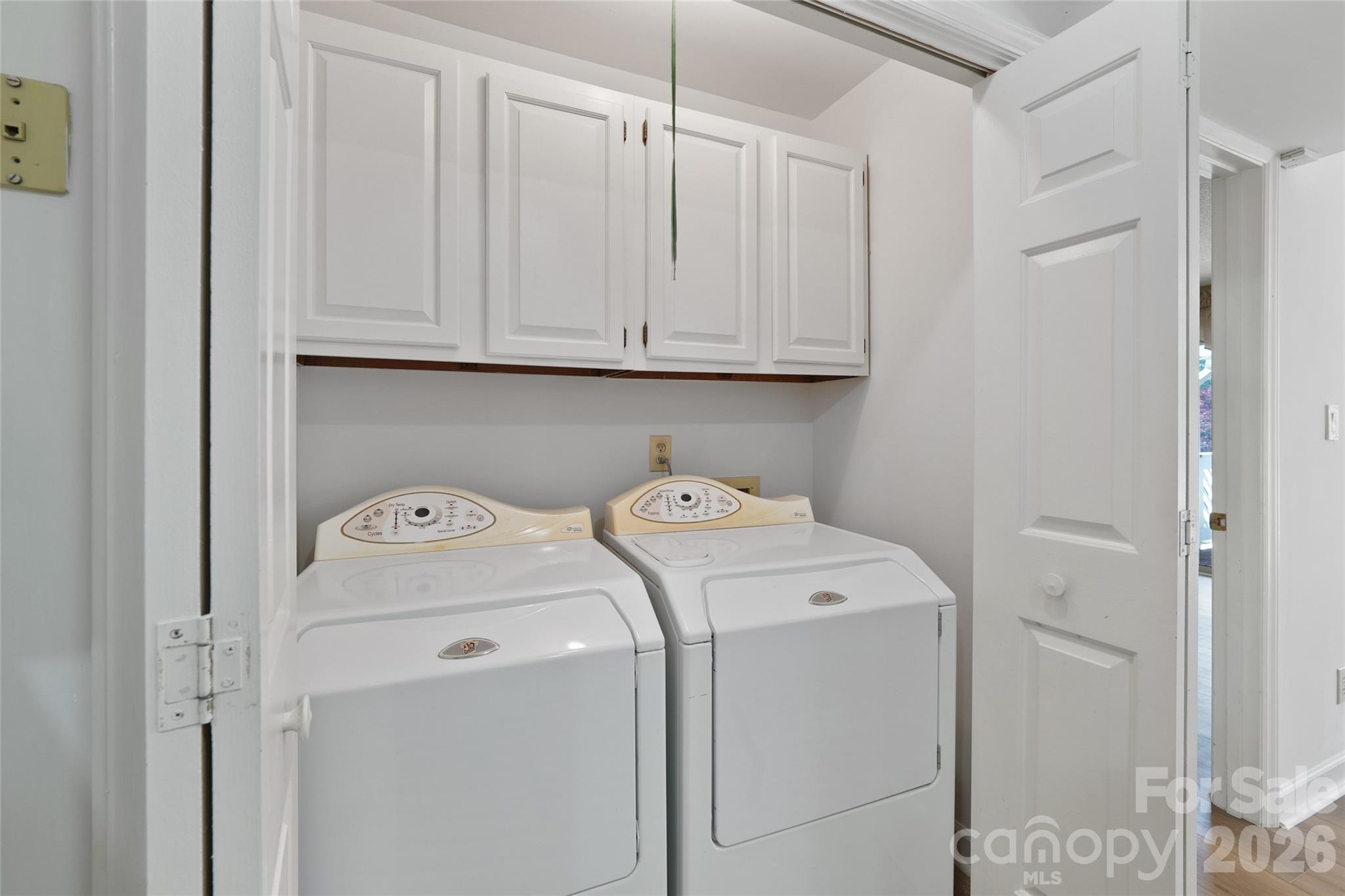 property viewer photo 25