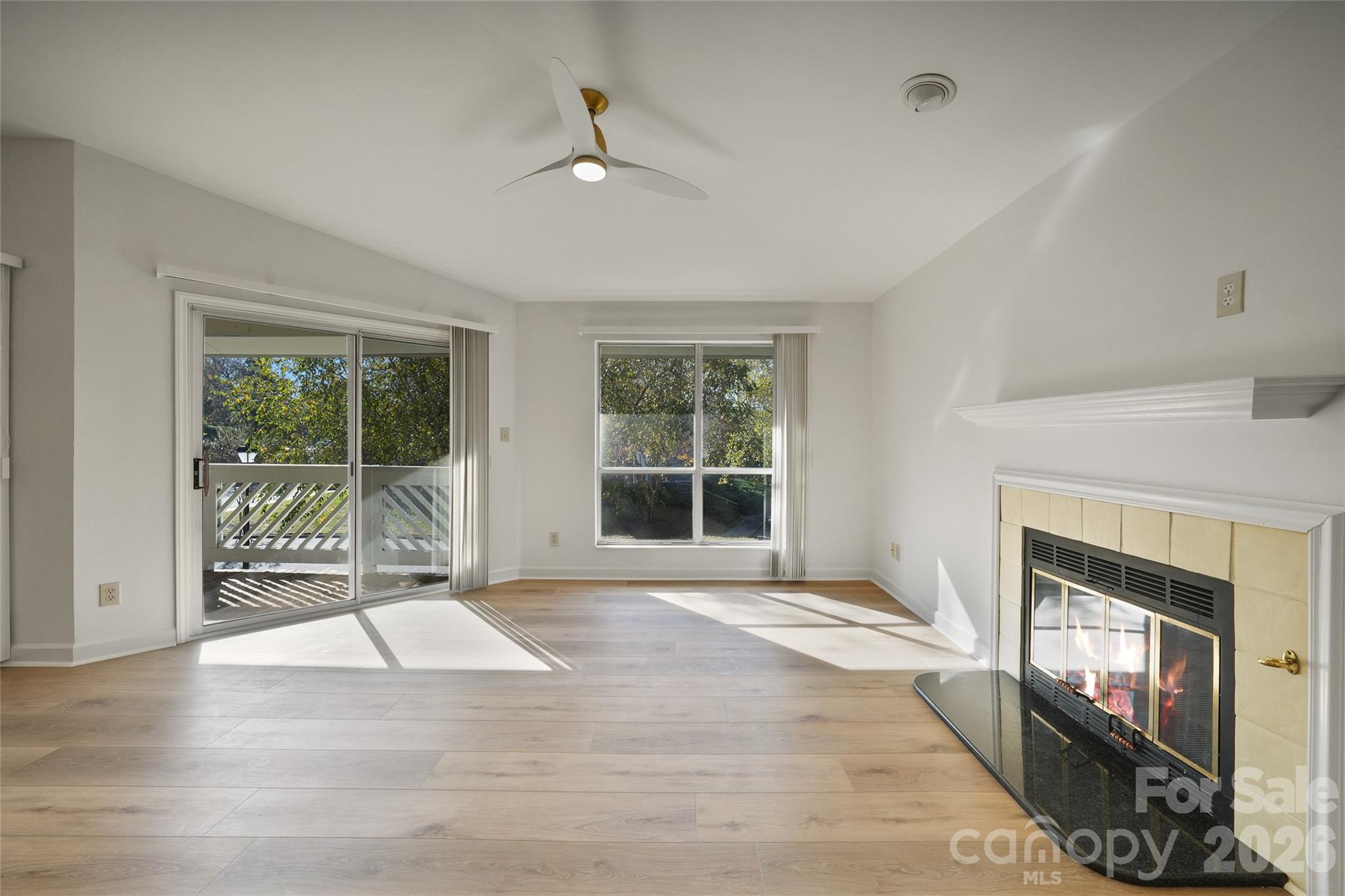 property viewer photo 5