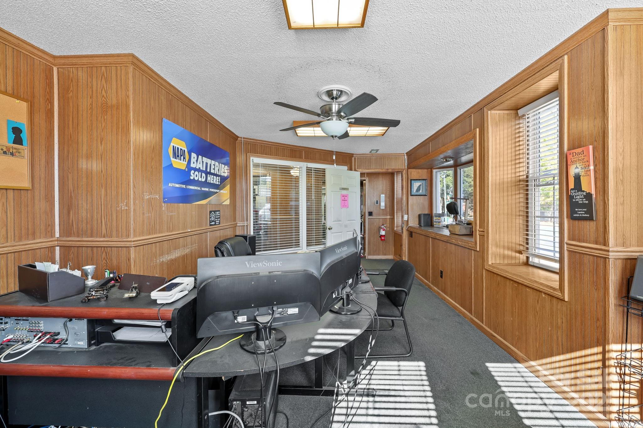 main property photo 23
