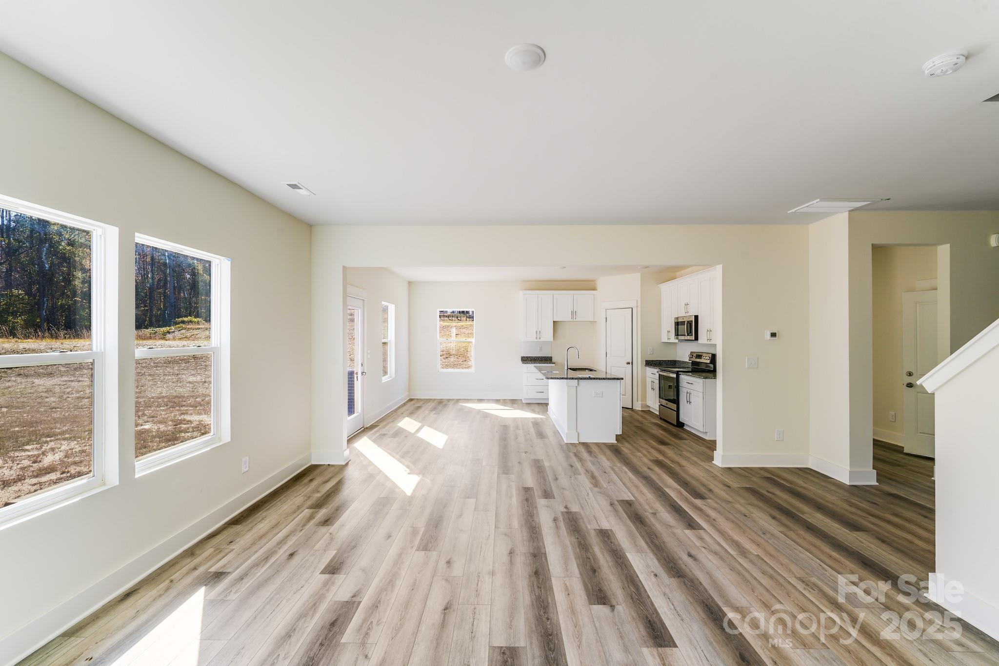 property viewer photo 14