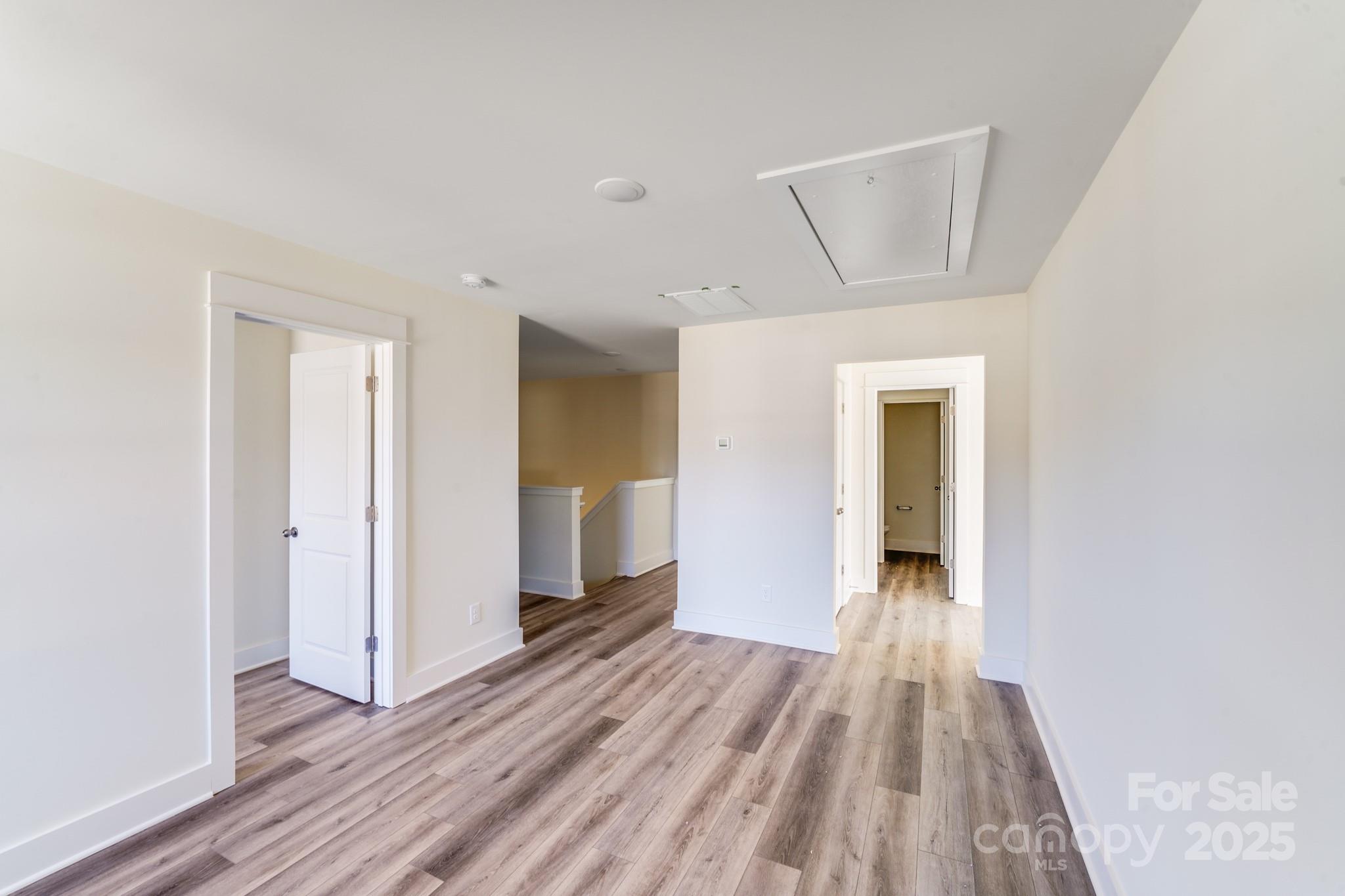 property viewer photo 29