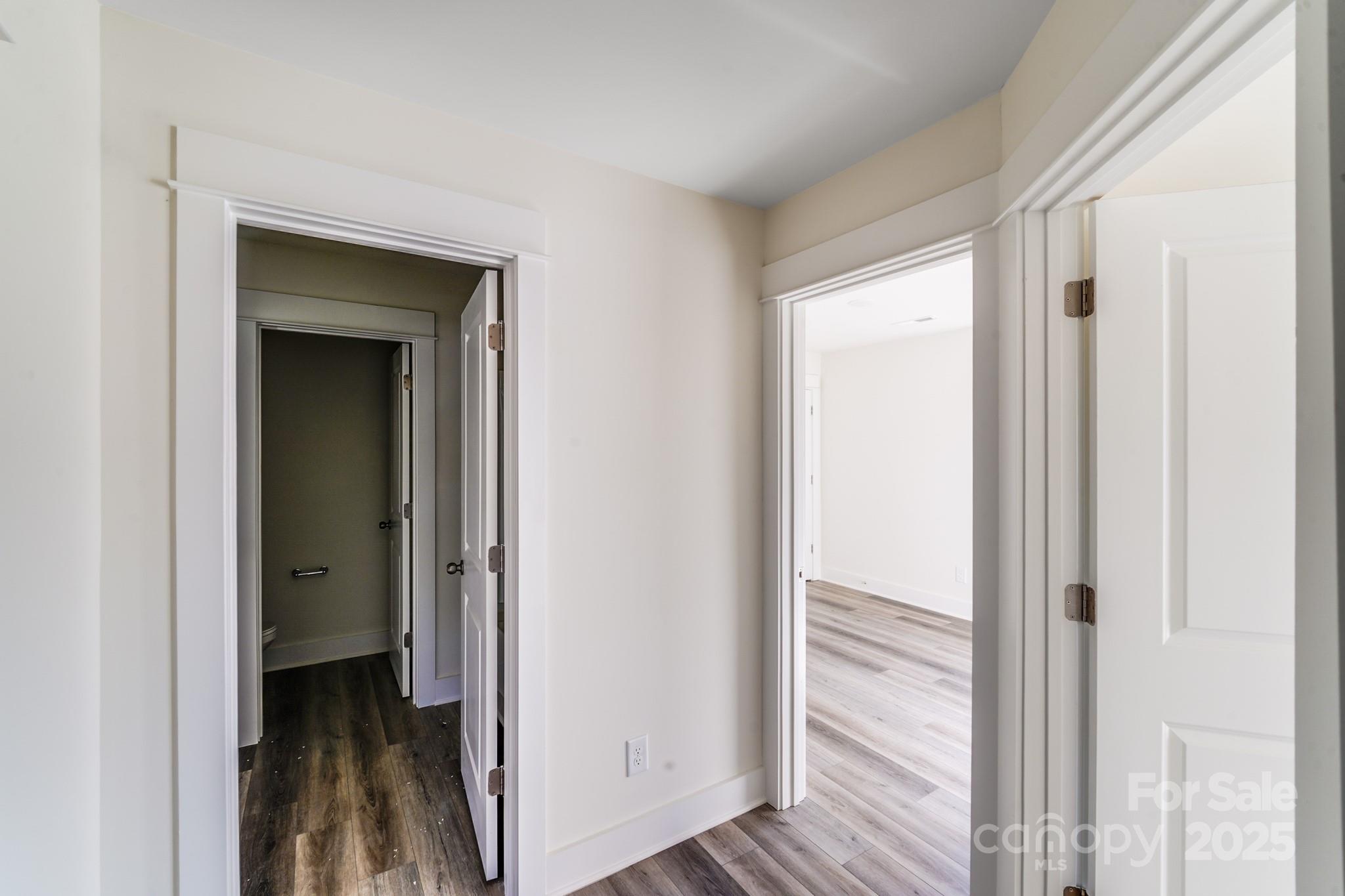 property viewer photo 32