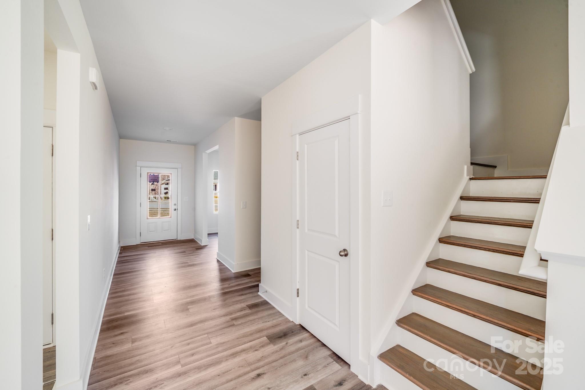 property viewer photo 8