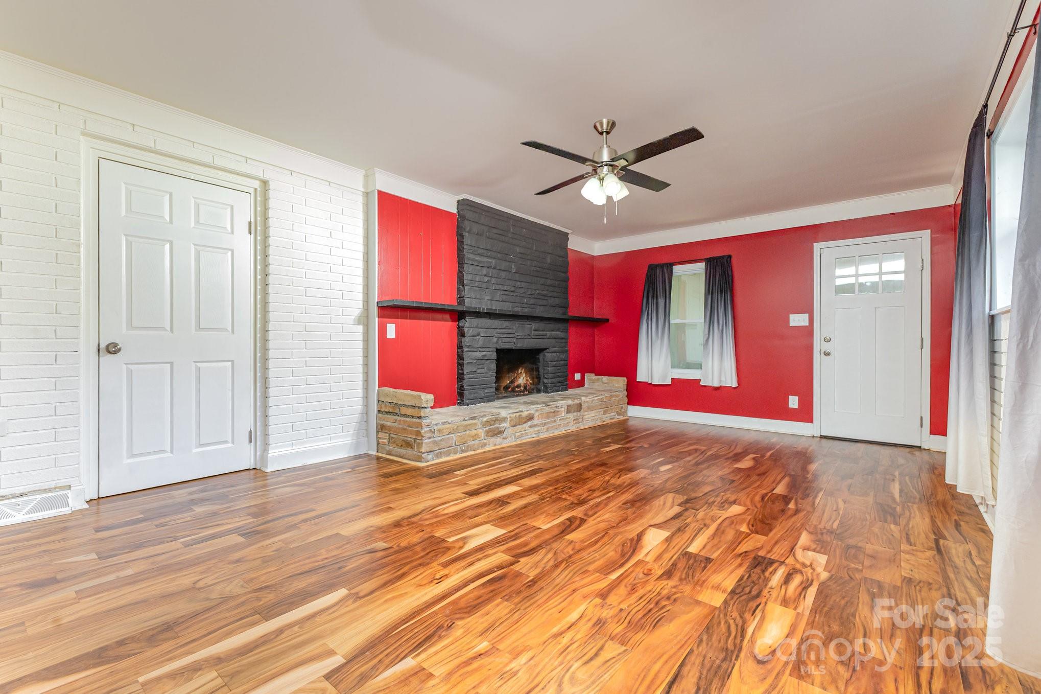 main property photo 7