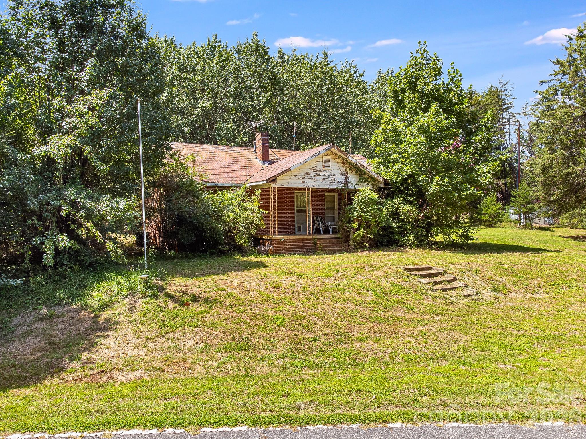 main property photo 7